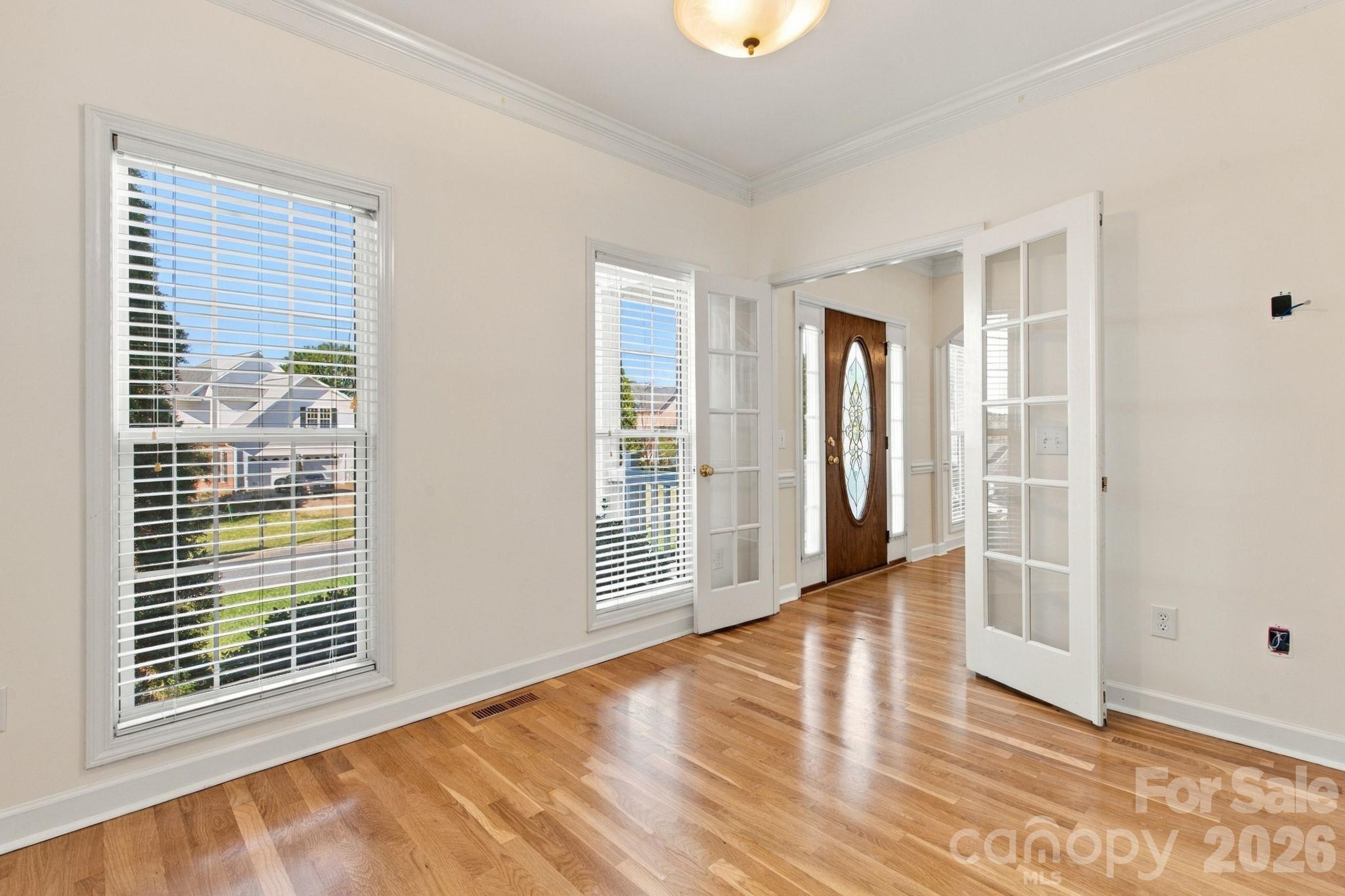Single Family Residence at 5045 Old River Drive, Hickory, photo 17 of 47