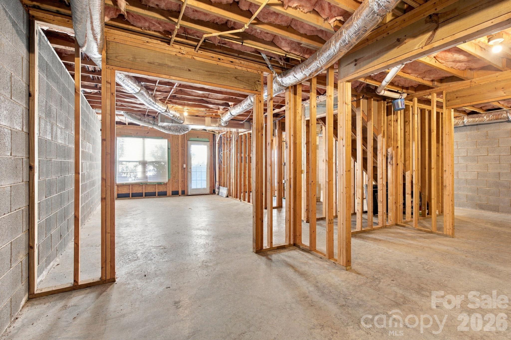 Single Family Residence at 5045 Old River Drive, Hickory, photo 37 of 47