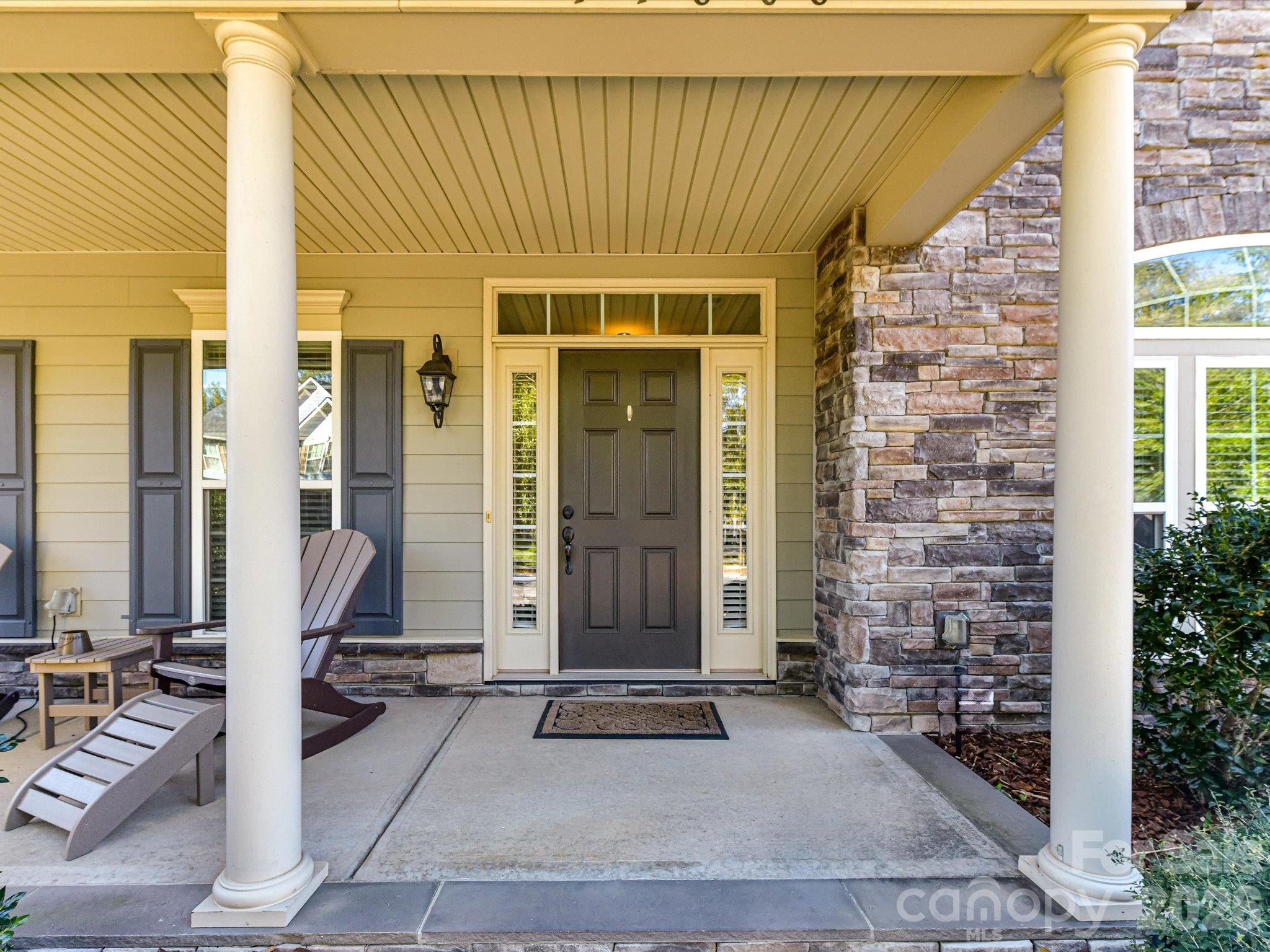 Single Family Residence at 11606 Warfield Avenue, Huntersville, photo 3 of 48