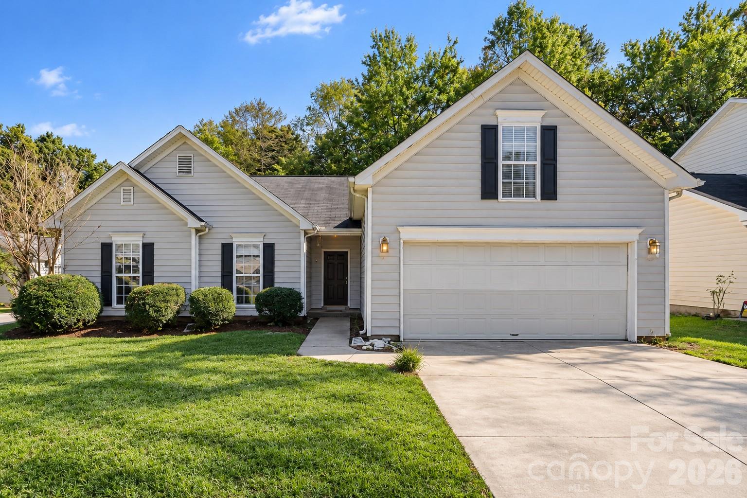 Single Family Residence at 131 Devon Forest Drive, Mooresville, photo 3 of 44