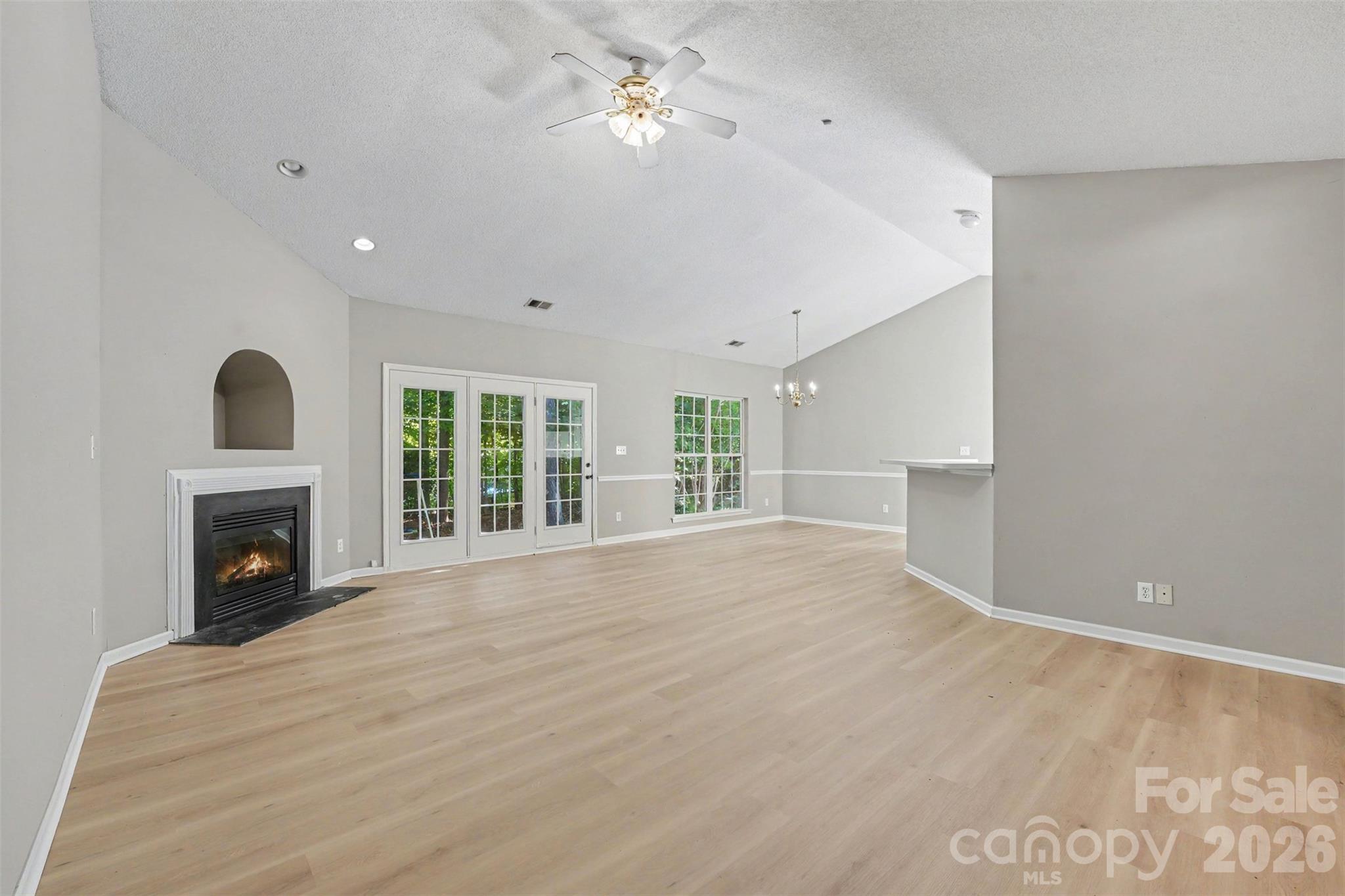 Single Family Residence at 131 Devon Forest Drive, Mooresville, photo 9 of 44
