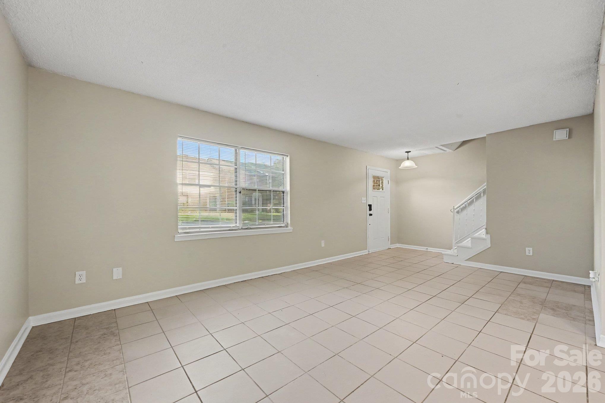 Condominium at 11059 Hunter Trail Lane, Charlotte, photo 2 of 18