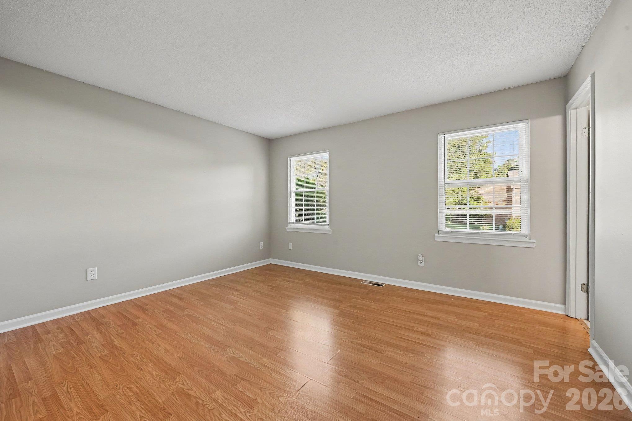 Condominium at 11059 Hunter Trail Lane, Charlotte, photo 9 of 18