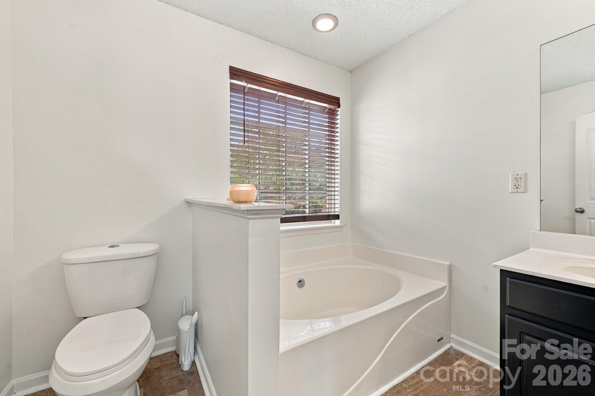 Single Family Residence at 2541 Governors Pointe Court, Concord, photo 27 of 44