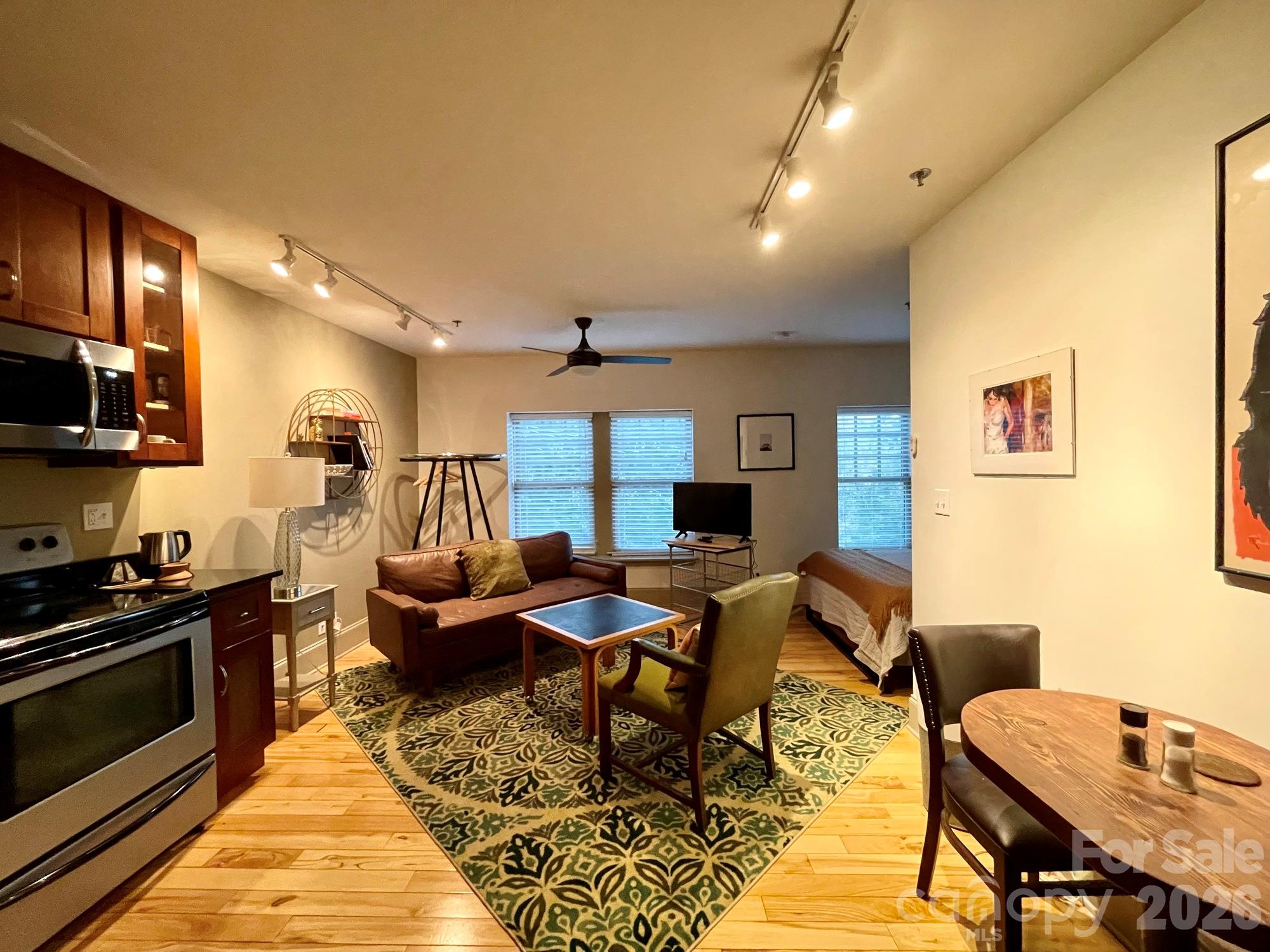 Business at 5 Walnut Street, Asheville, photo 14 of 29