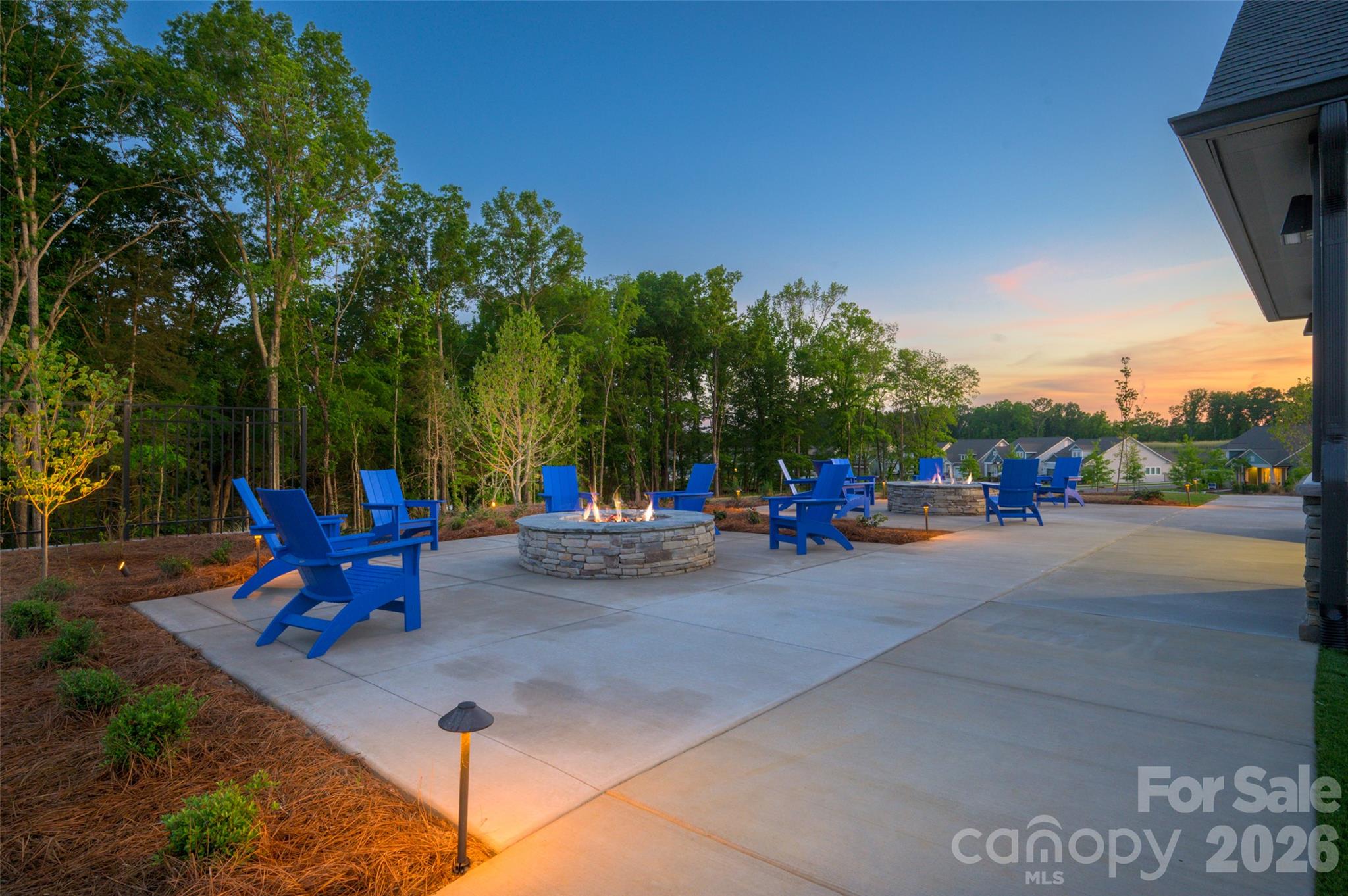Single Family Residence at 1213 Fen Lane, Waxhaw, photo 10 of 16