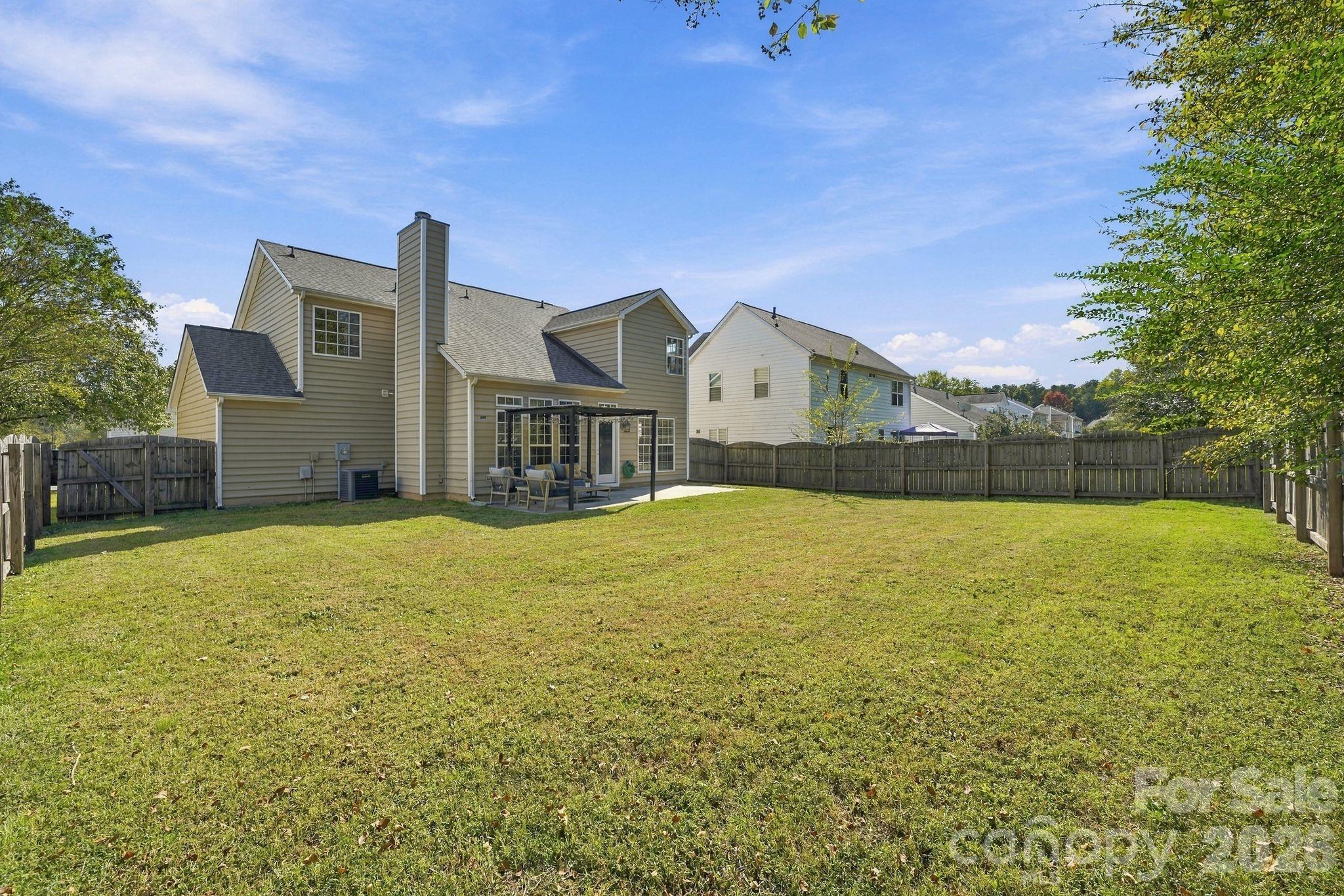 Single Family Residence at 2541 Governors Pointe Court, Concord, photo 3 of 44