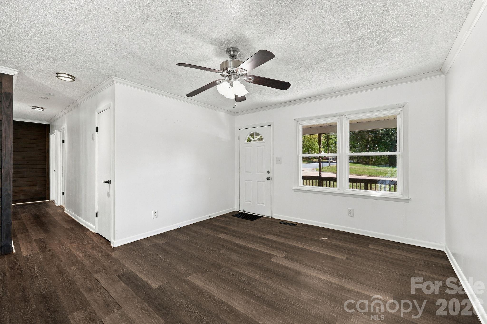 Single Family Residence at 1202 Ridgewood Drive, Concord, photo 5 of 27