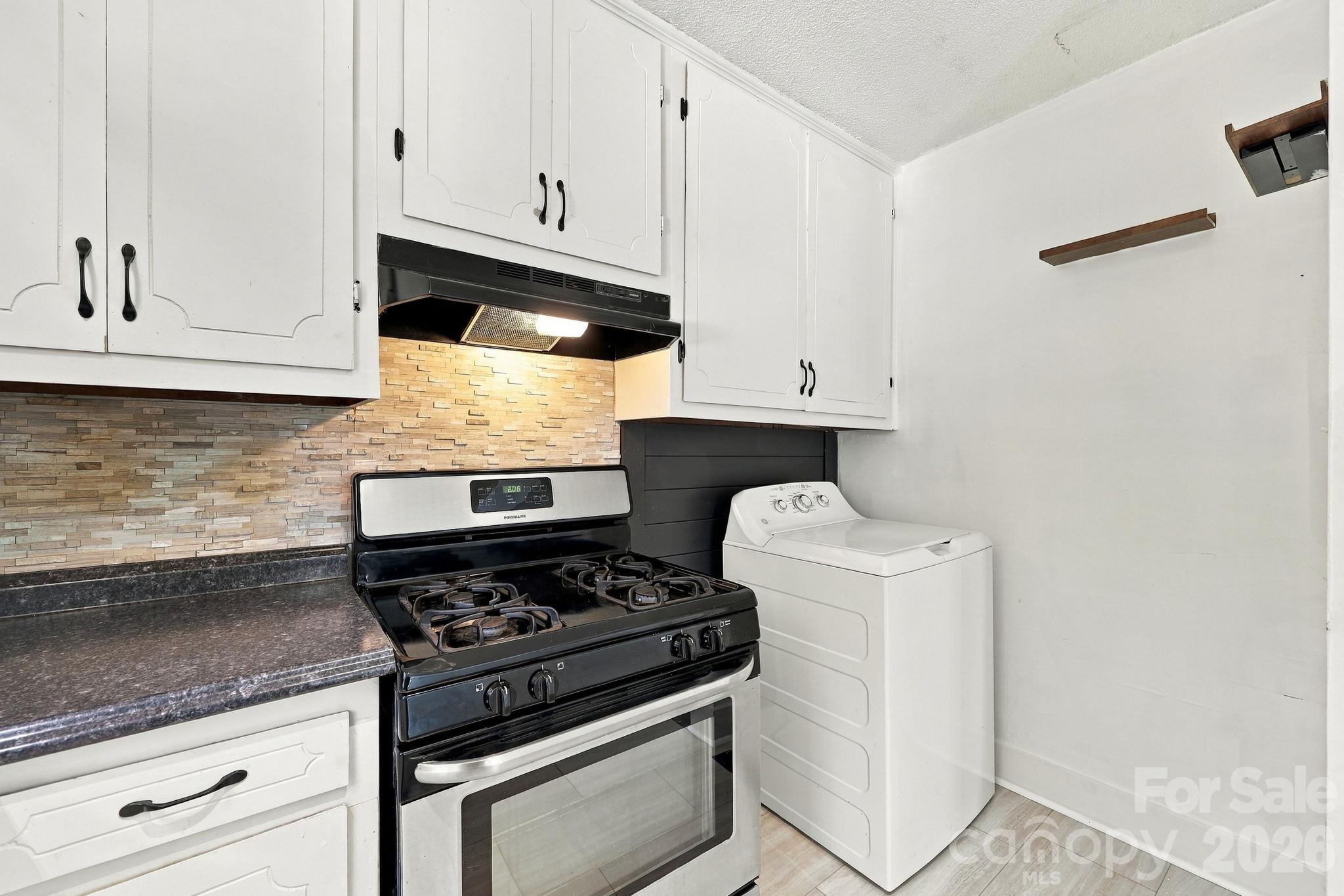 Single Family Residence at 1202 Ridgewood Drive, Concord, photo 12 of 27
