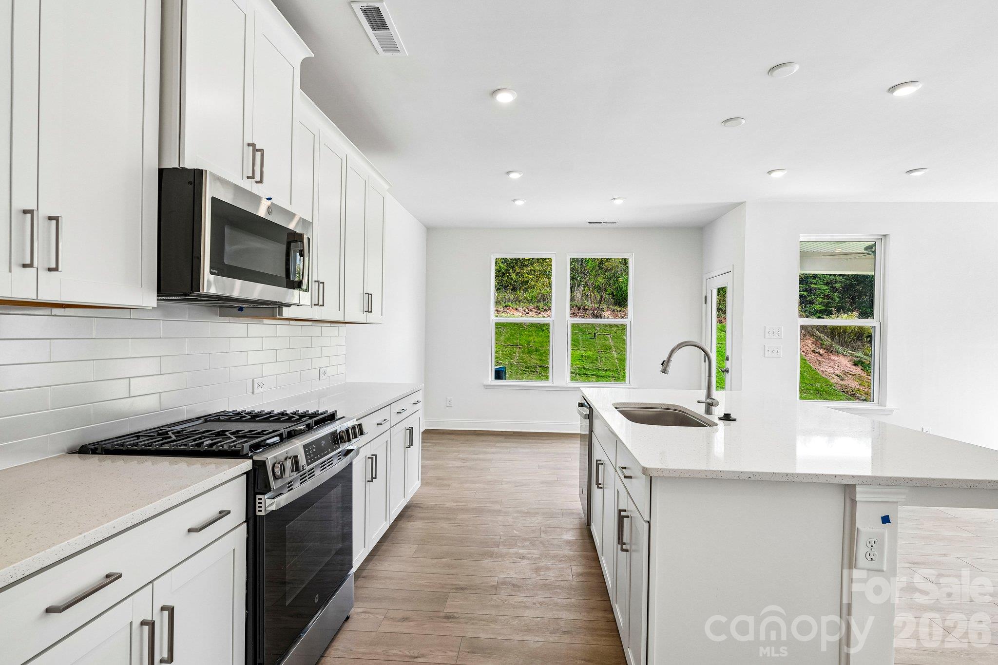 Single Family Residence at 123 Plover Lane, Mooresville, photo 24 of 56