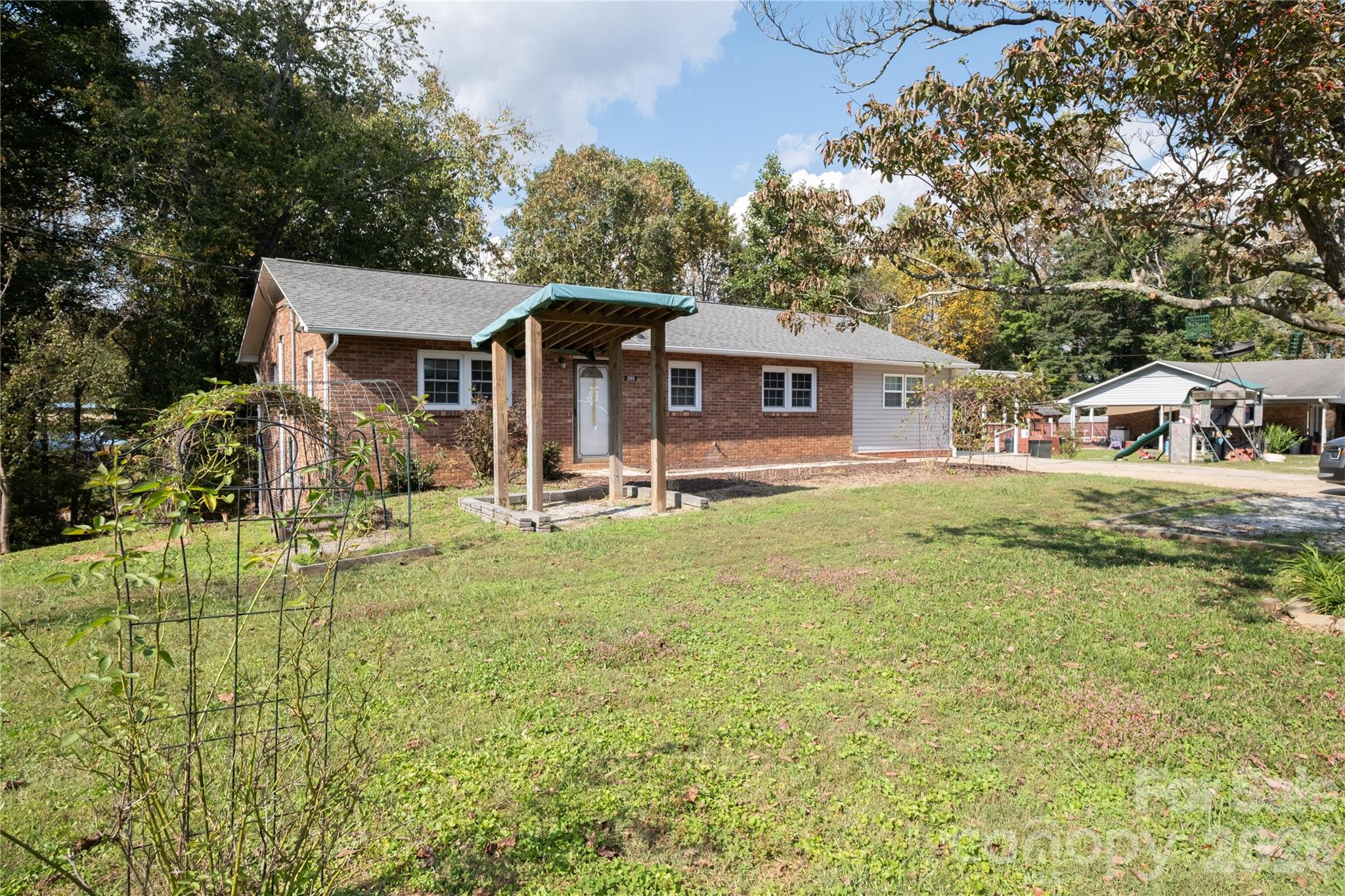 Single Family Residence at 292 McKinney Road, Marion, photo 2 of 41
