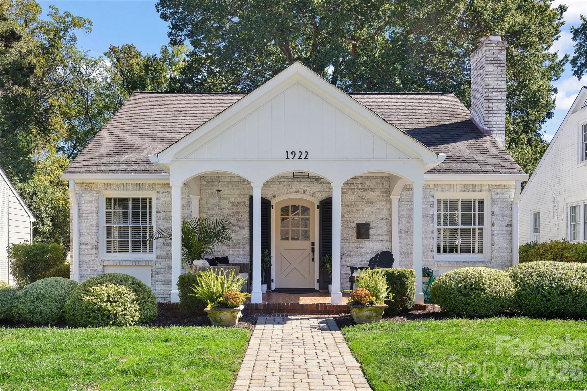 1922 Club Road