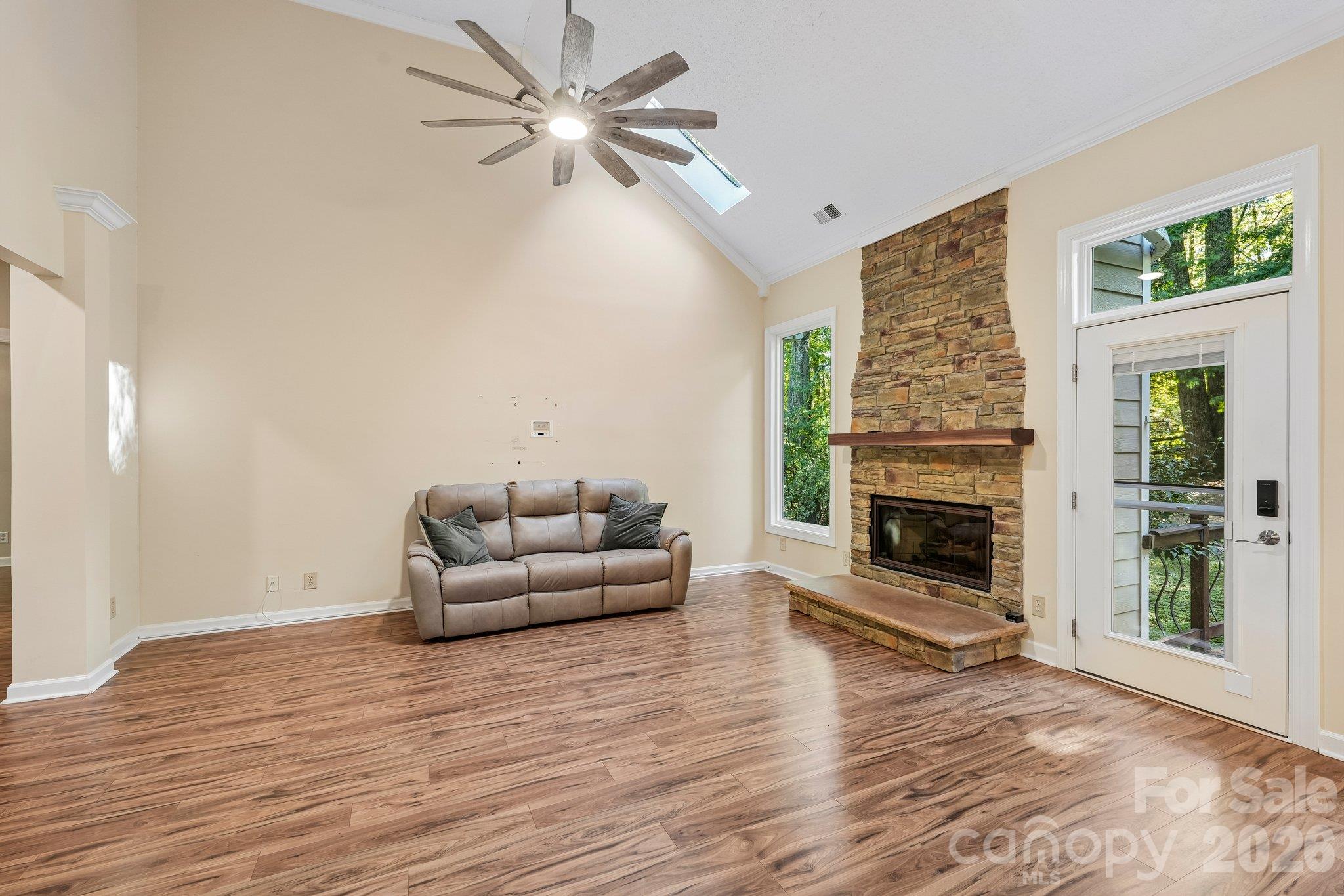 Single Family Residence at 9139 Magnolia Estates Drive, Cornelius, photo 18 of 73