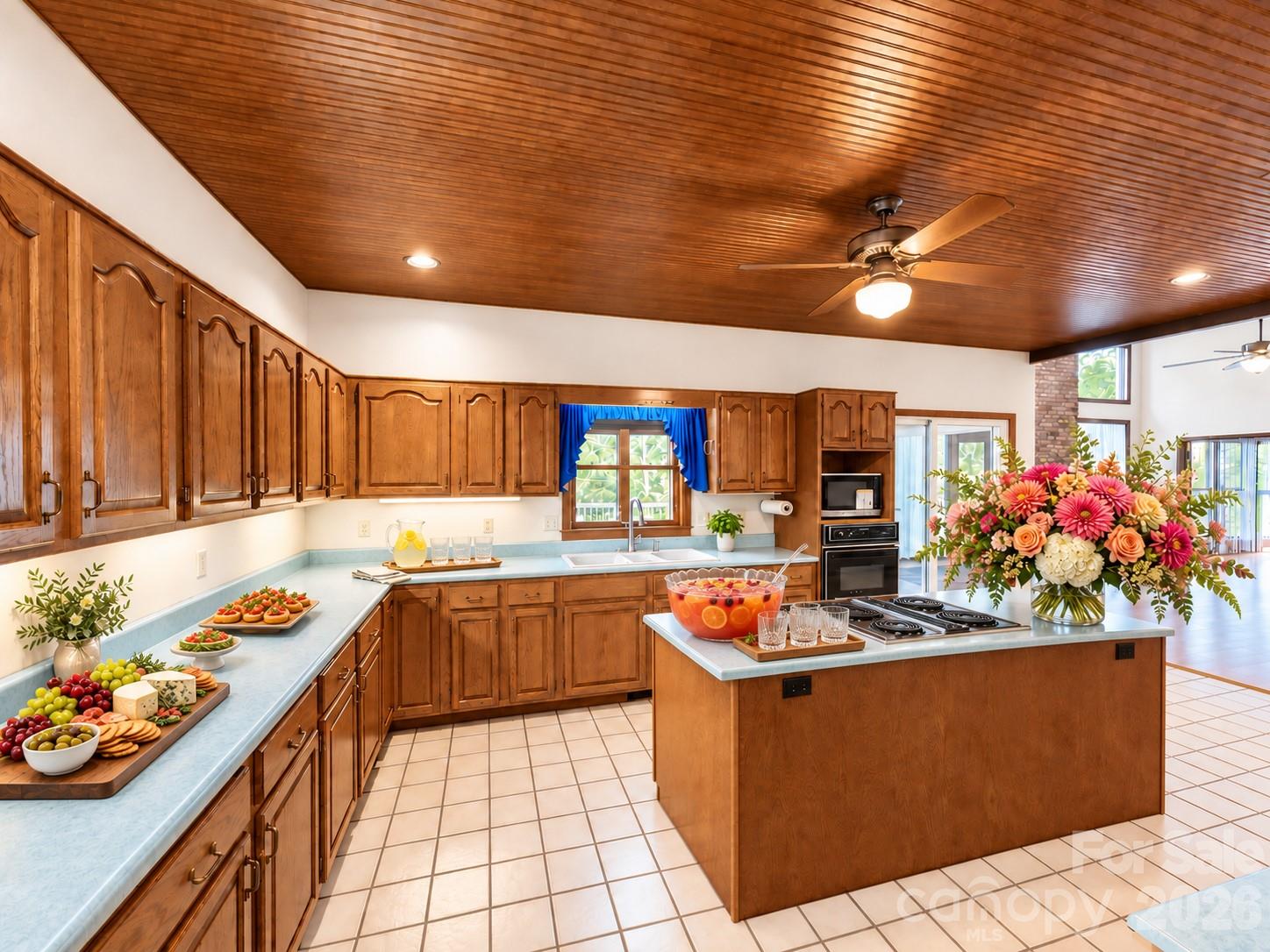 Single Family Residence at 169 Windsor Road, Asheville, photo 11 of 38