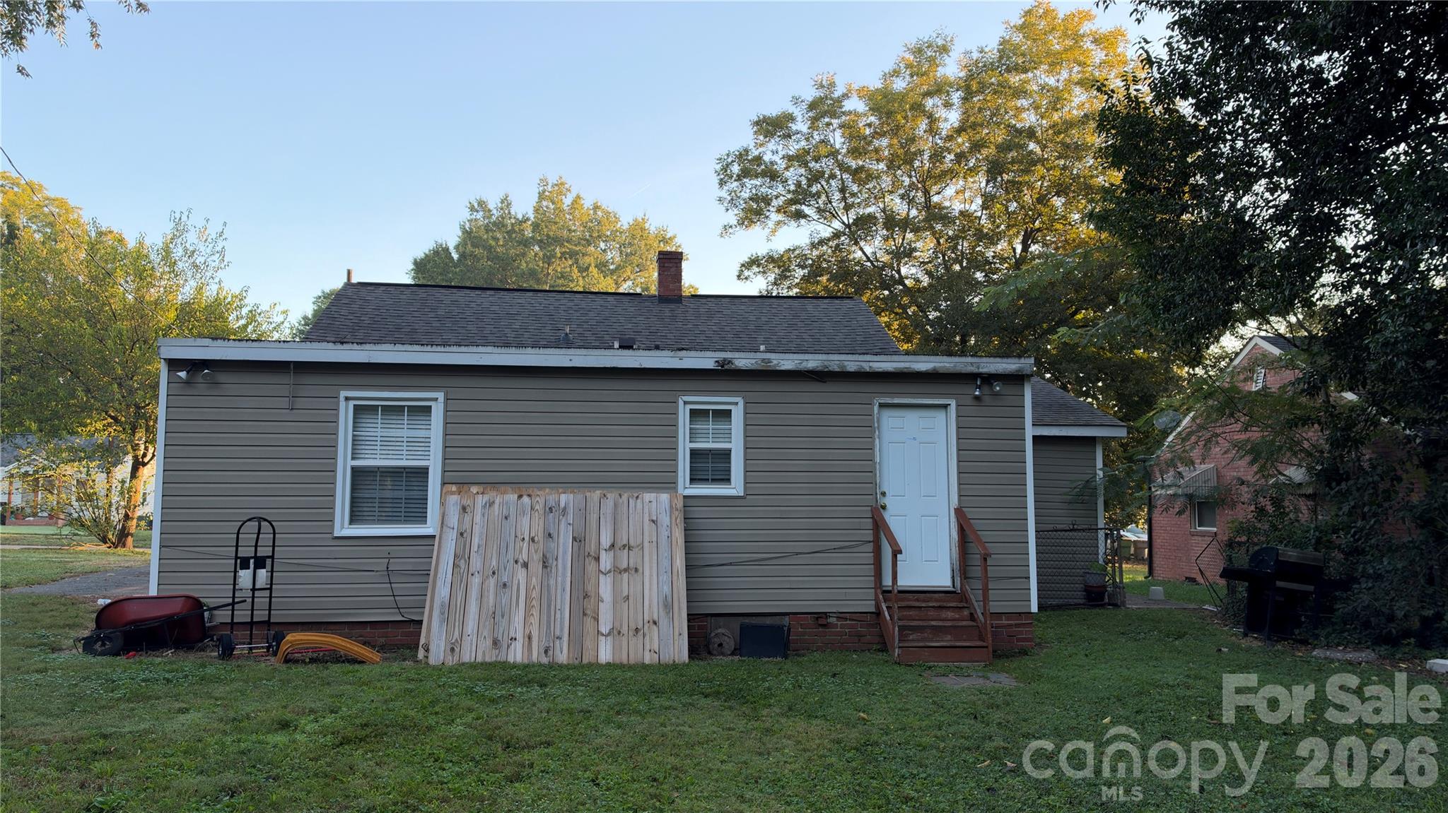 Single Family Residence at 523 W 28th Street, Charlotte, photo 11 of 22