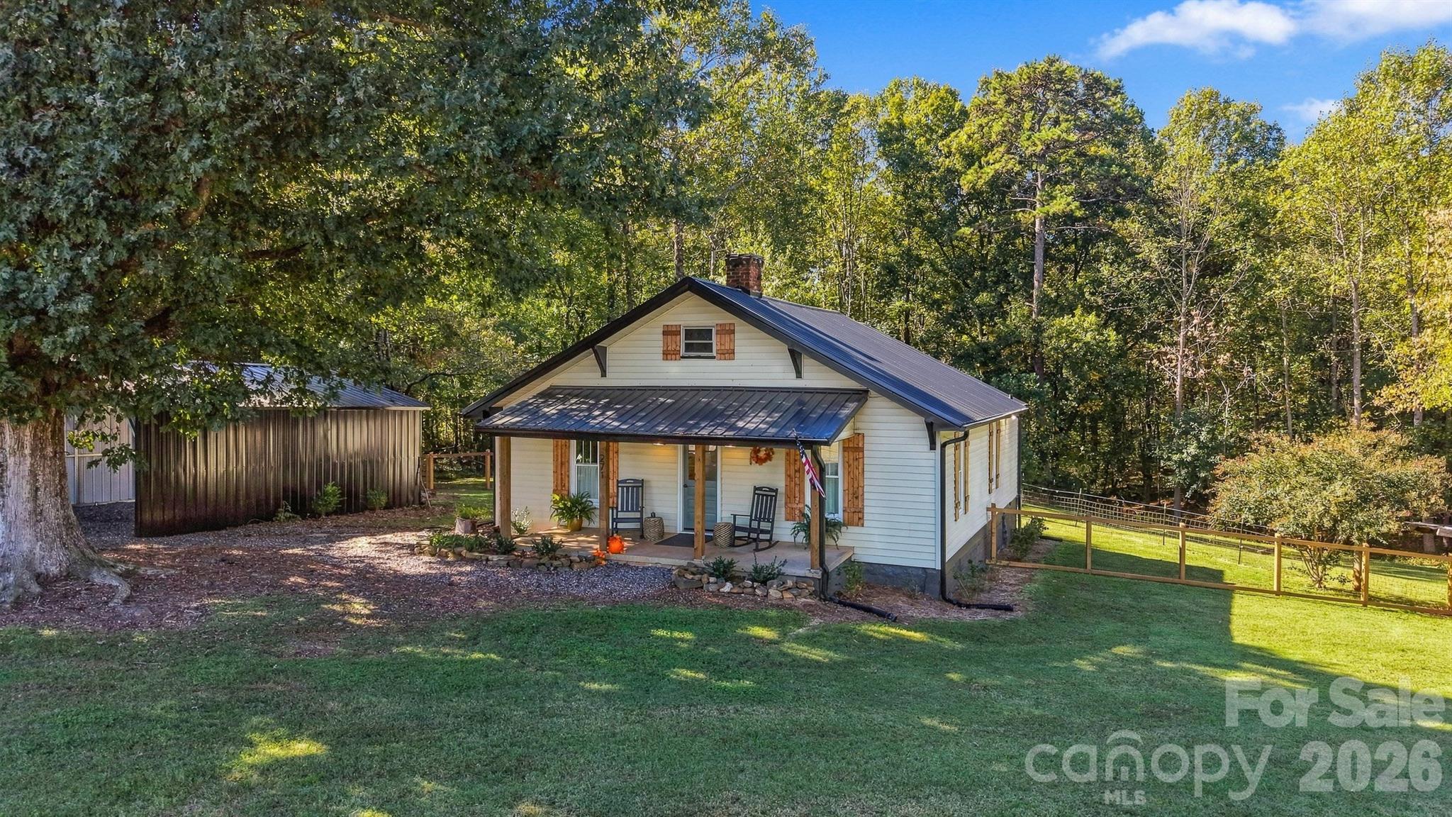 Single Family Residence at 271 Fairmount Road, Statesville, photo 43 of 48