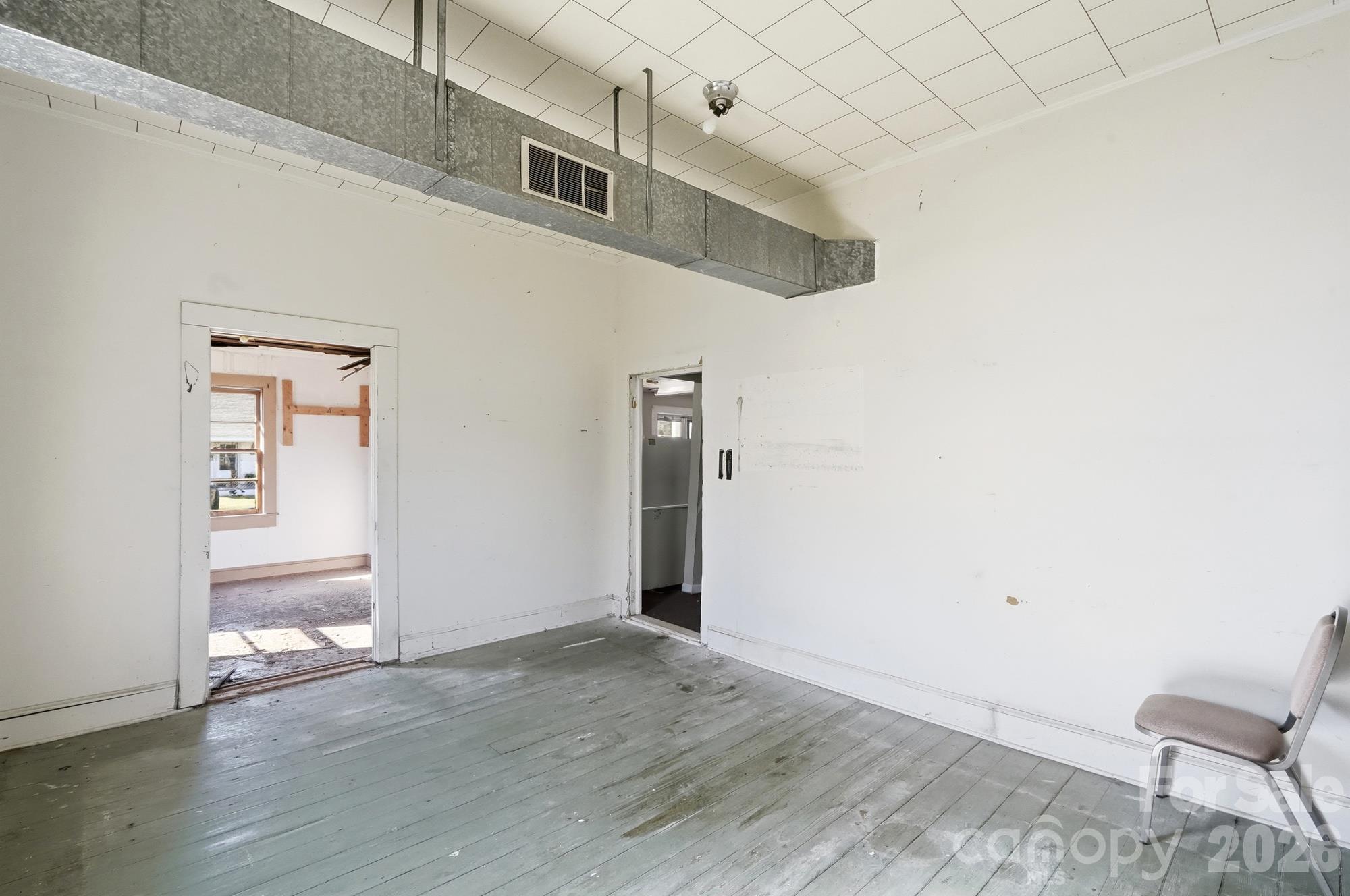 Single Family Residence at 706 Old North Main Street, Clover, photo 13 of 41