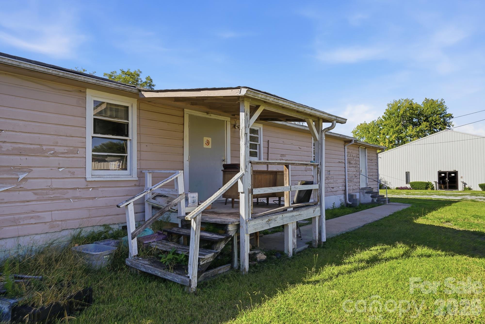 Single Family Residence at 706 Old North Main Street, Clover, photo 41 of 41