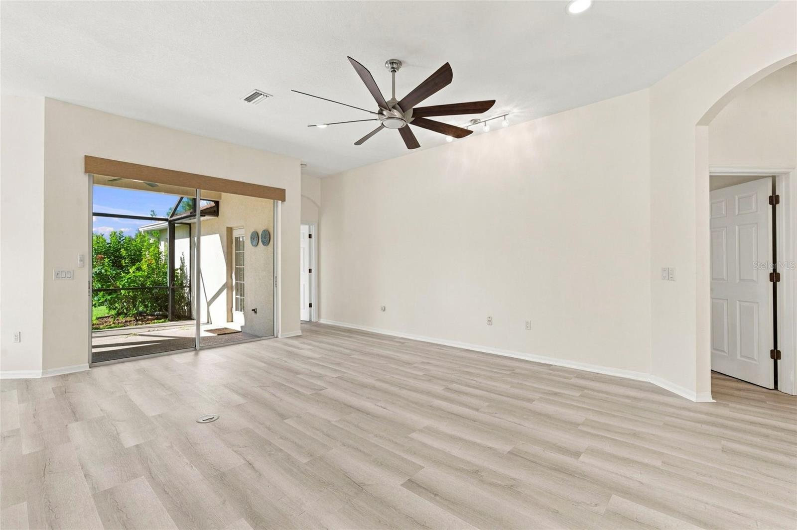 Single Family Residence at 13510 GLOSSY IBIS PL, BRADENTON, photo 21 of 104