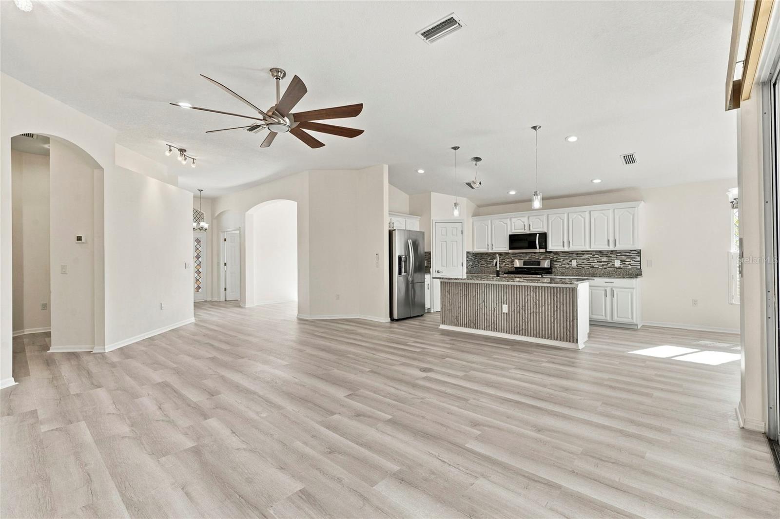 Single Family Residence at 13510 GLOSSY IBIS PL, BRADENTON, photo 25 of 104