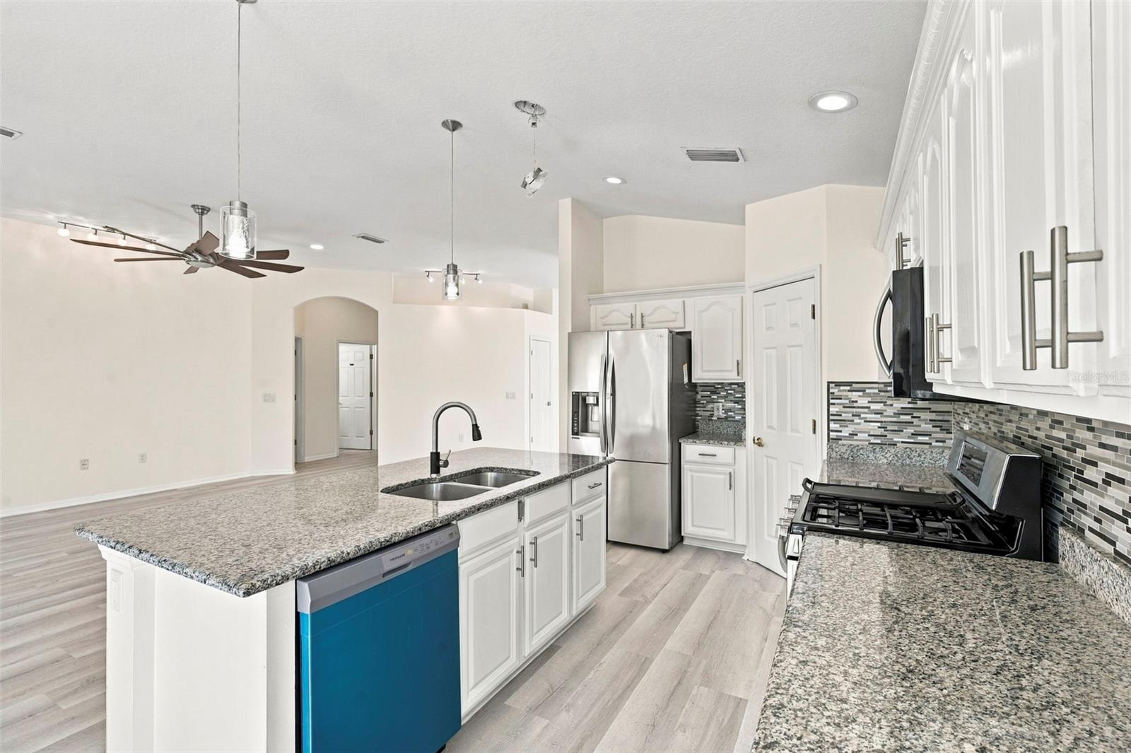 Single Family Residence at 13510 GLOSSY IBIS PL, BRADENTON, photo 31 of 104