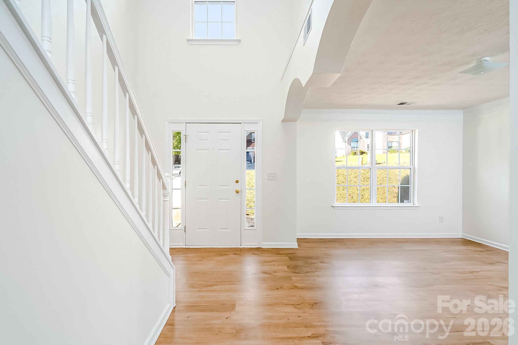 Single Family Residence at 5124 Eagle Creek Drive, Charlotte, photo 7 of 42