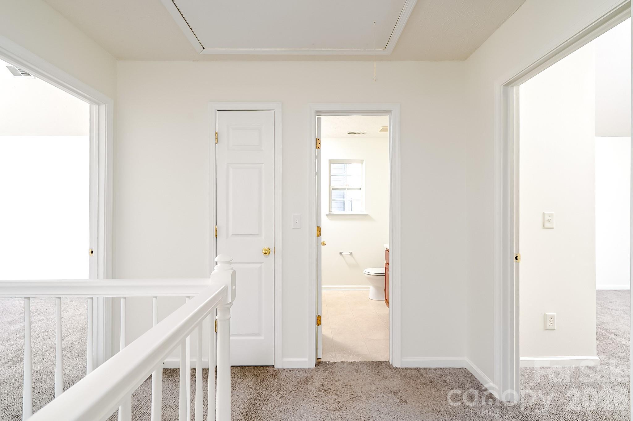 Single Family Residence at 5124 Eagle Creek Drive, Charlotte, photo 30 of 42