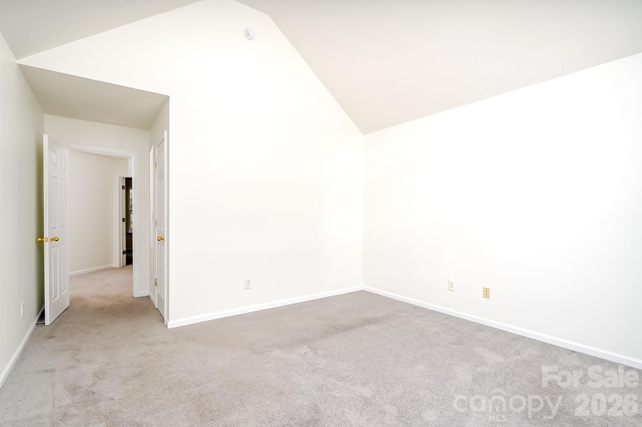 Single Family Residence at 5124 Eagle Creek Drive, Charlotte, photo 33 of 42