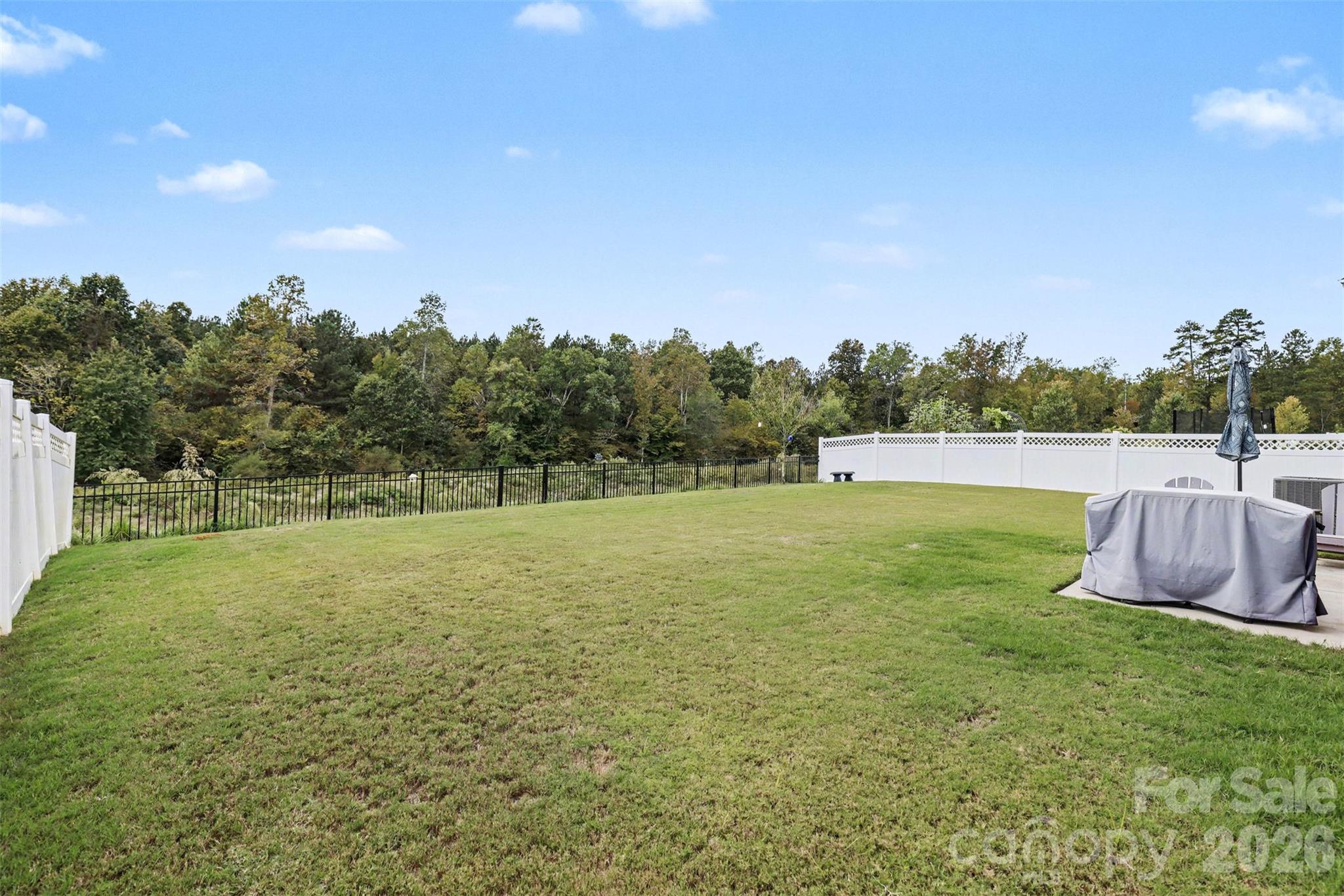 Single Family Residence at 7943 Stonehouse Drive, Gastonia, photo 38 of 45