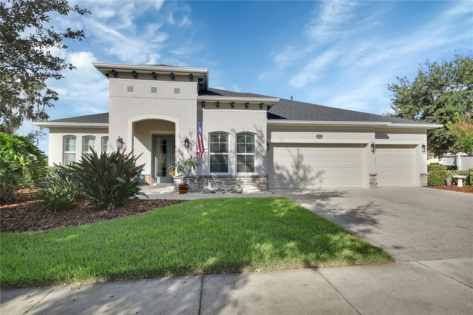 126 MYRTLEBERRY LN