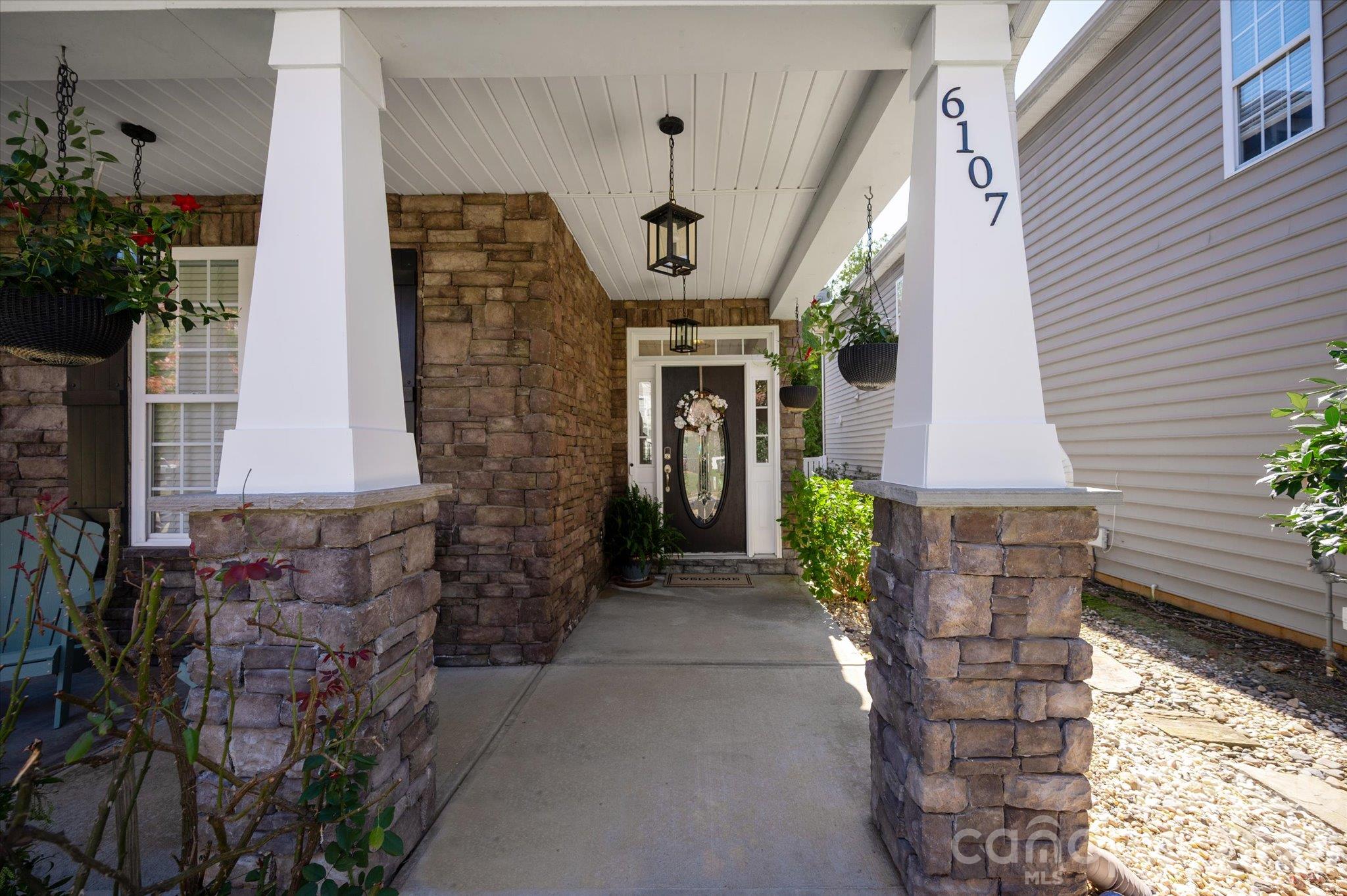 Single Family Residence at 6107 Cactus Valley Road, Charlotte, photo 2 of 43