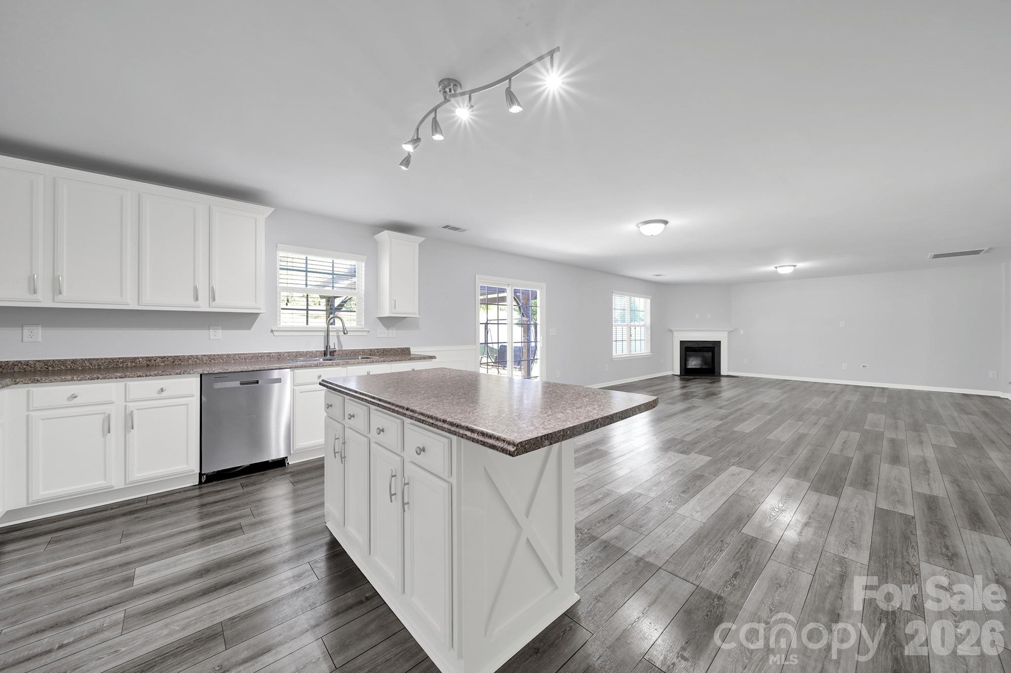 Single Family Residence at 4921 William Caldwell Avenue, Charlotte, photo 20 of 46