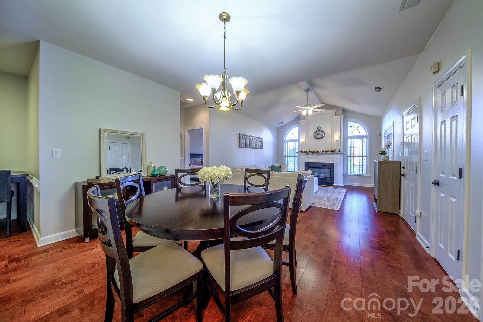 Condominium at 8562 Highland Glen Drive, Charlotte, photo 11 of 24