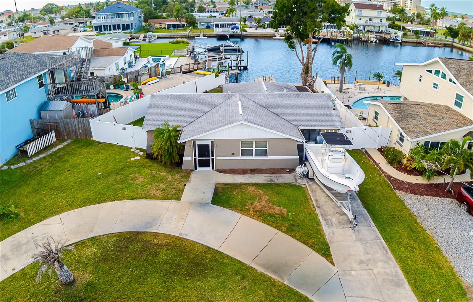 13637 LAGOON DR