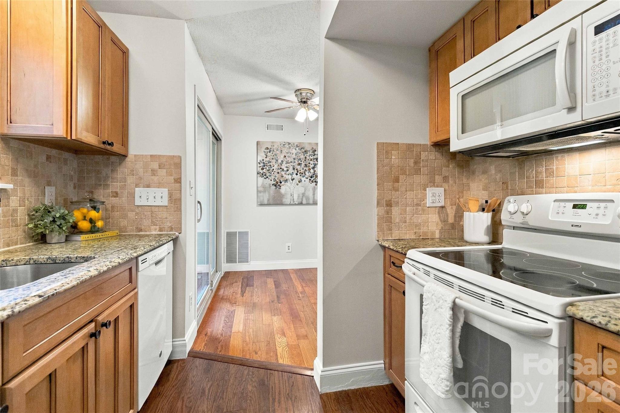 Condominium at 11080 Cedar View Road, Charlotte, photo 17 of 47