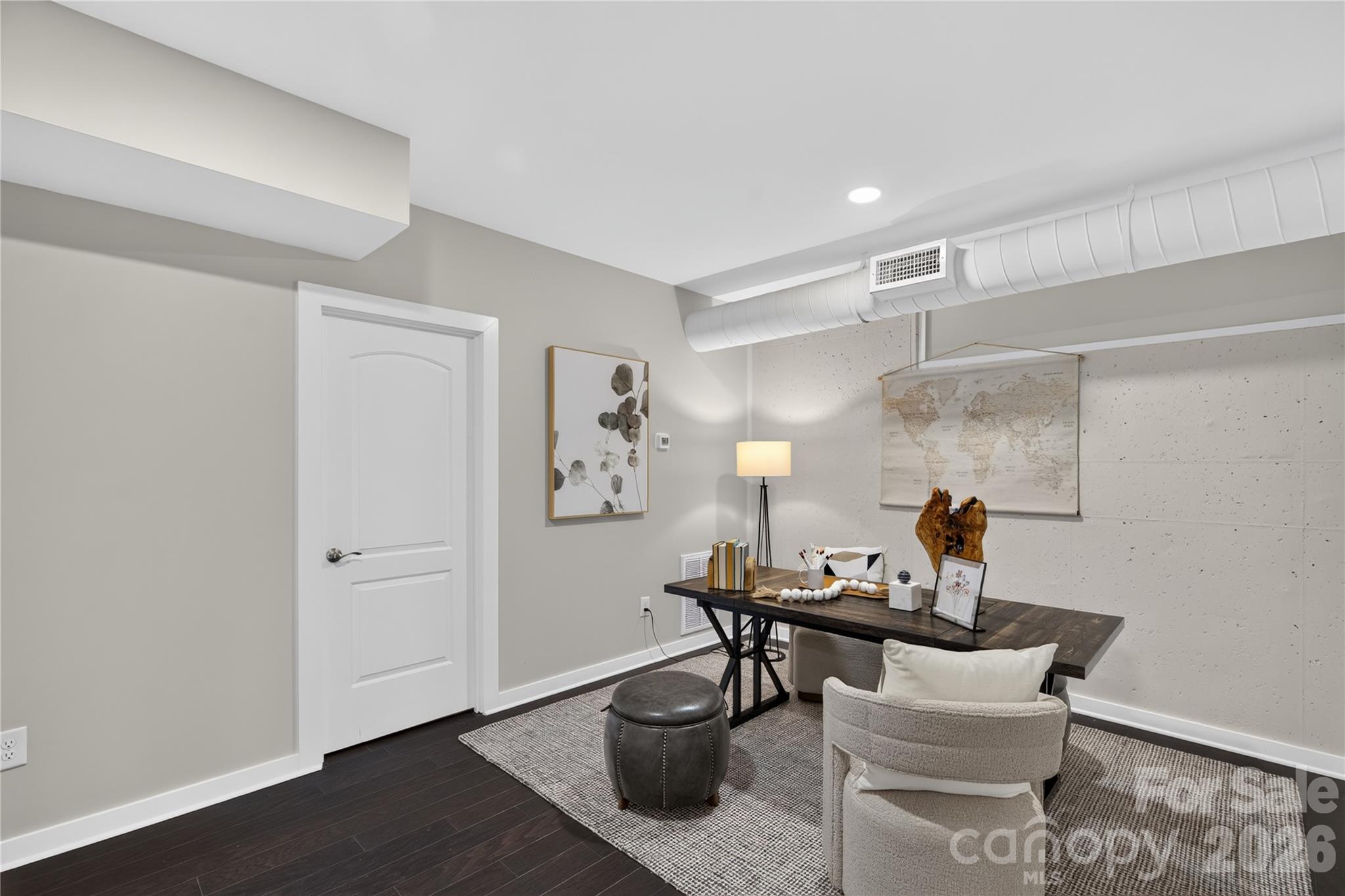 Flex/office space in the basement. - 16815 Lookout Landing Lane, Charlotte