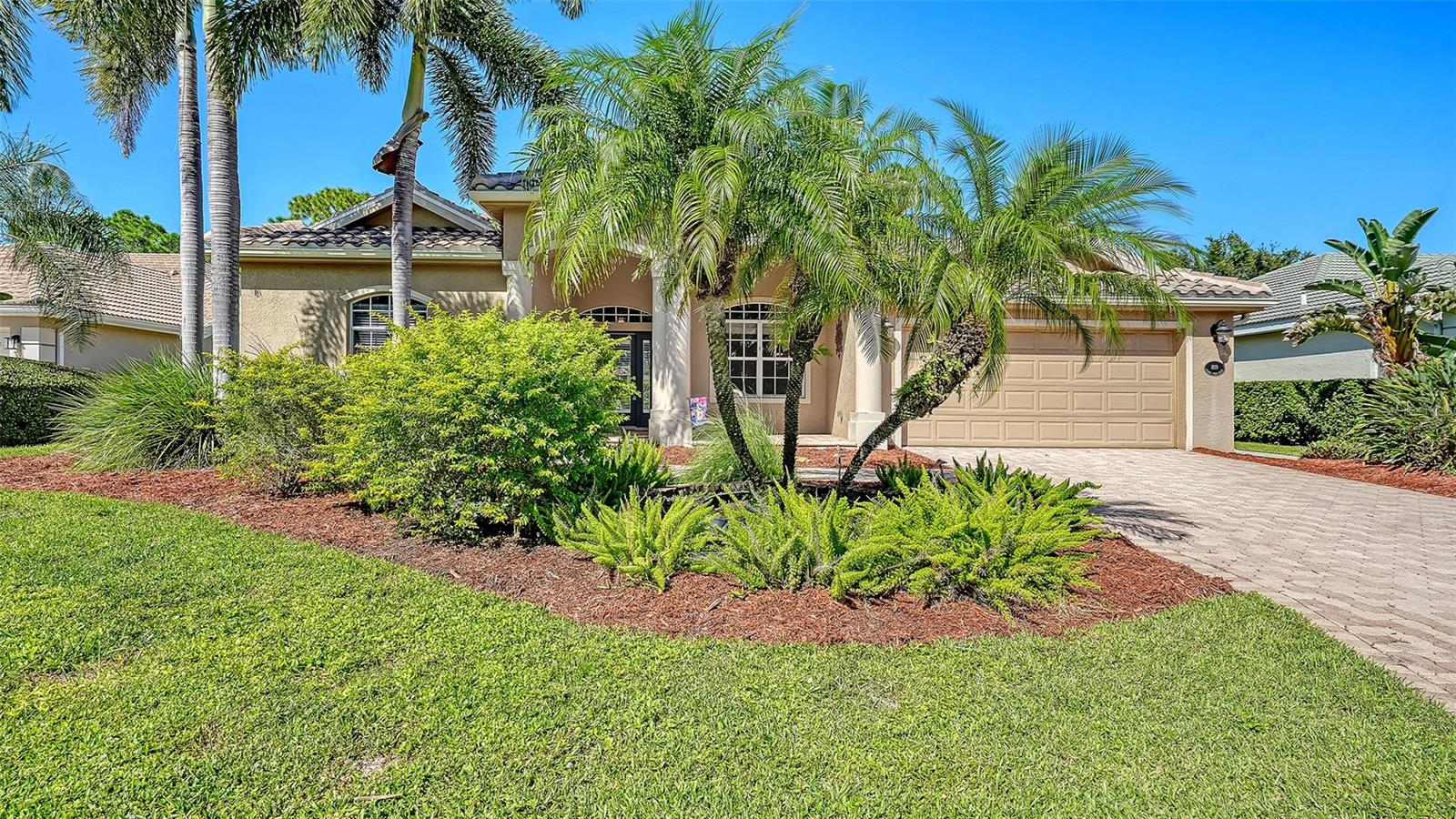 819 GOLDEN POND CT