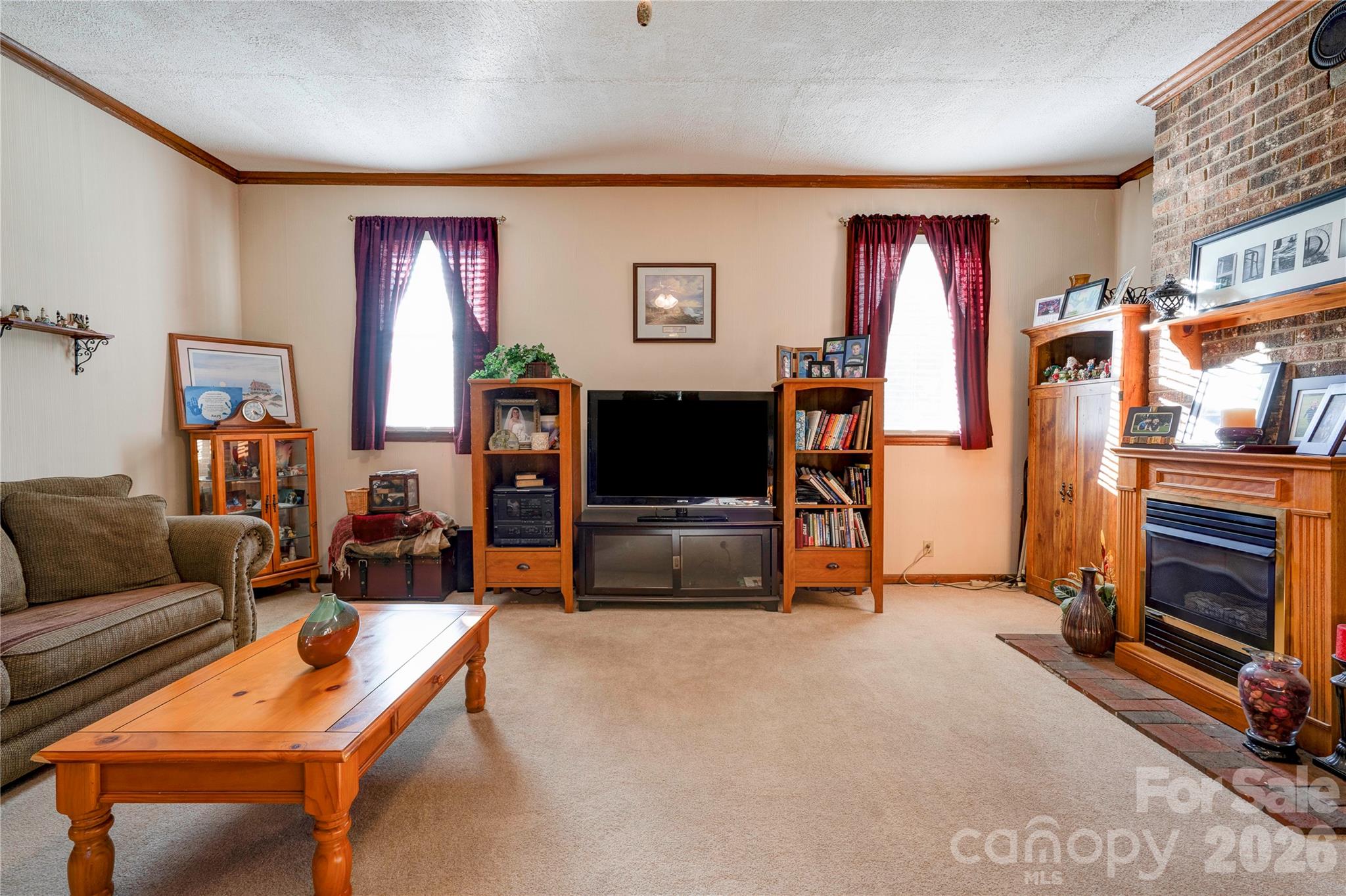 Family Room - 1550 Burke Road, Shelby