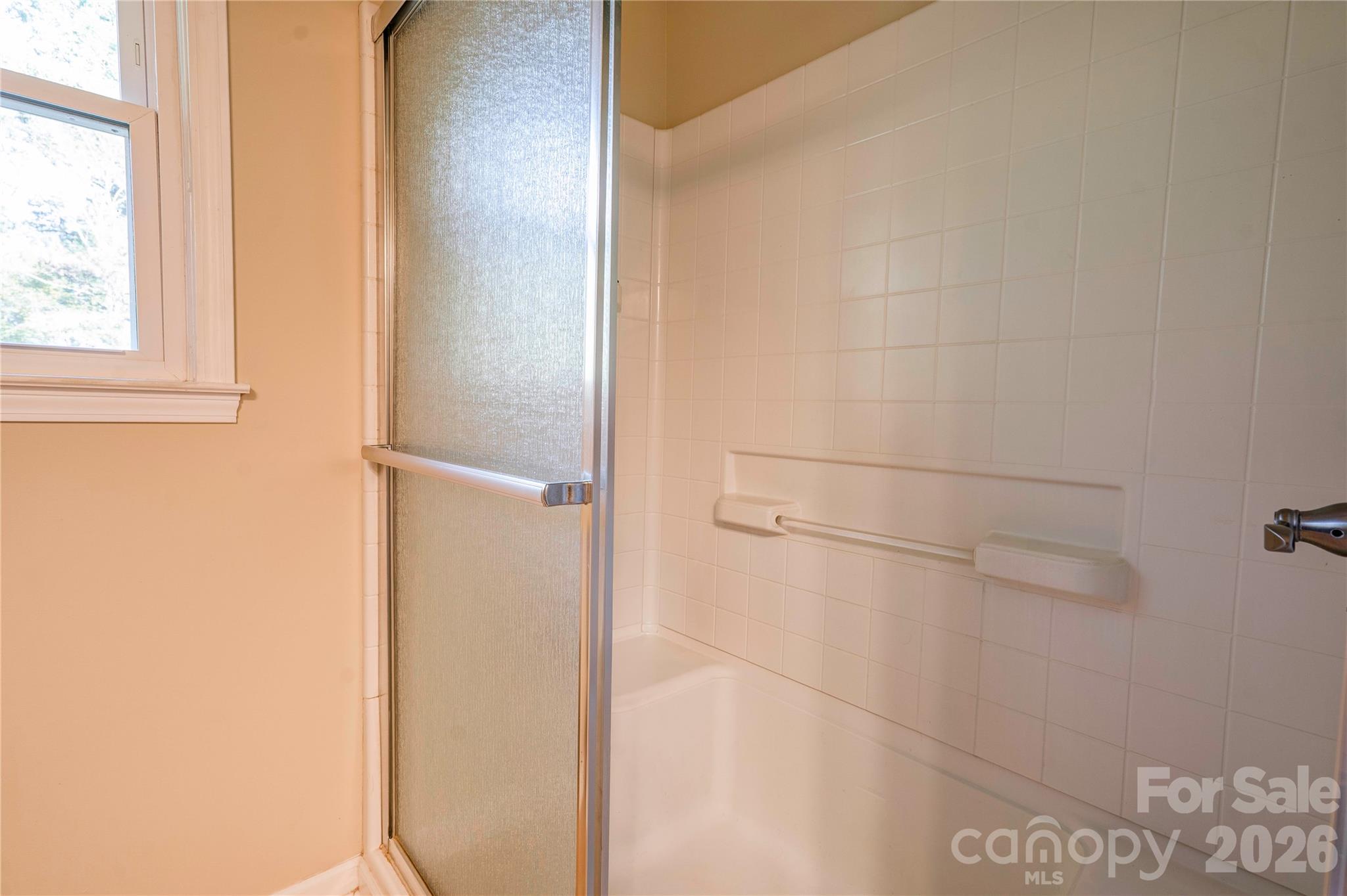 Bathroom 1 - 1550 Burke Road, Shelby