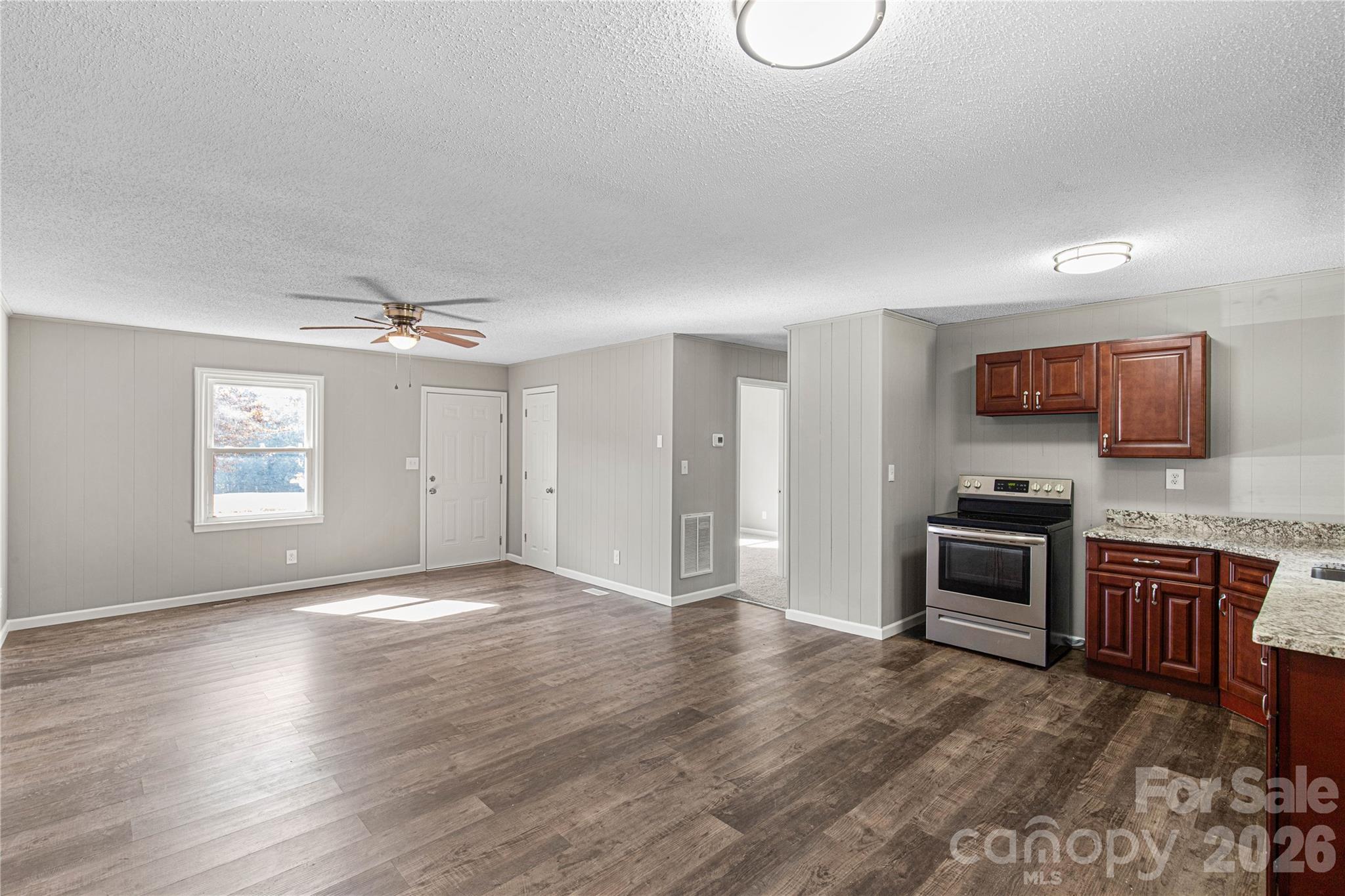 Single Family Residence at 3748 Jenkins Road, Clover, photo 7 of 29