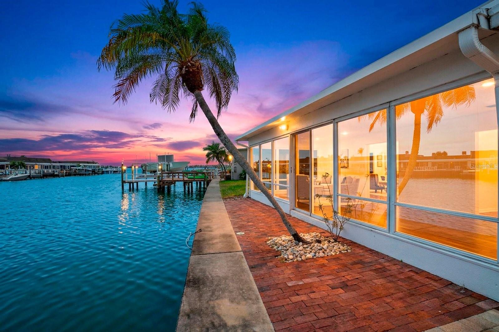 594 BOCA CIEGA POINT BLVD N
