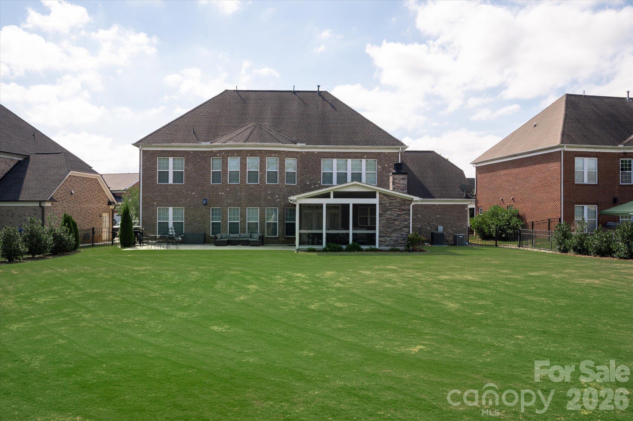 Single Family Residence at 2418 Creek Manor Drive, Waxhaw, photo 27 of 31