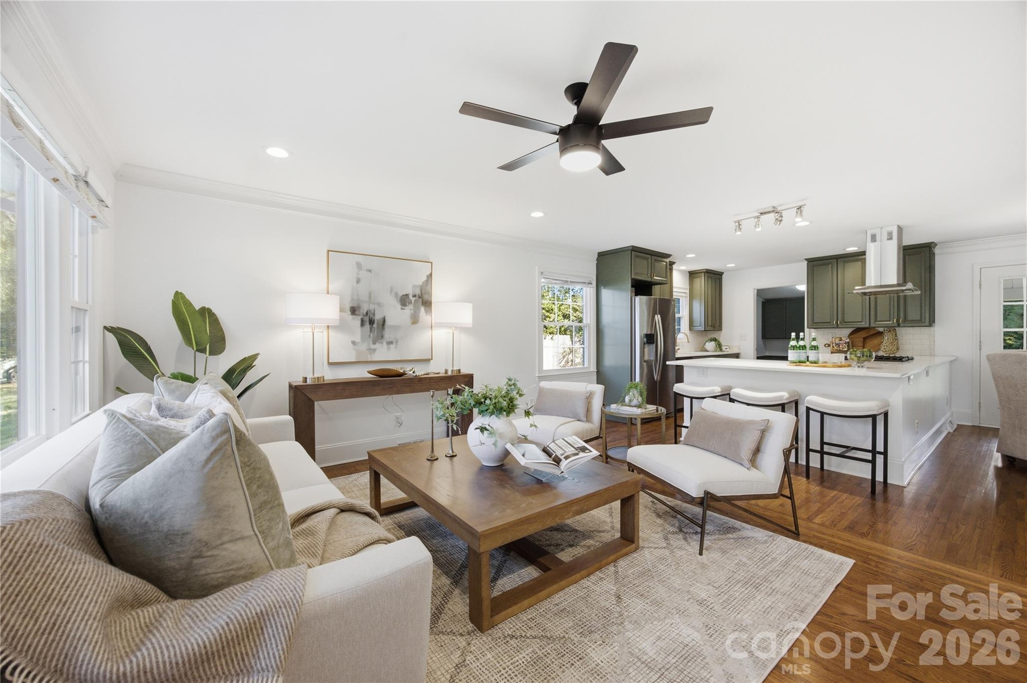 Single Family Residence at 4809 Walden Court, Charlotte, photo 3 of 37