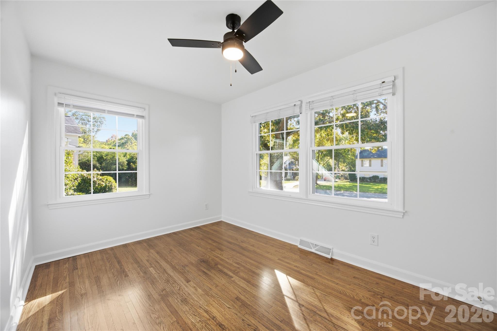 Single Family Residence at 4809 Walden Court, Charlotte, photo 19 of 37
