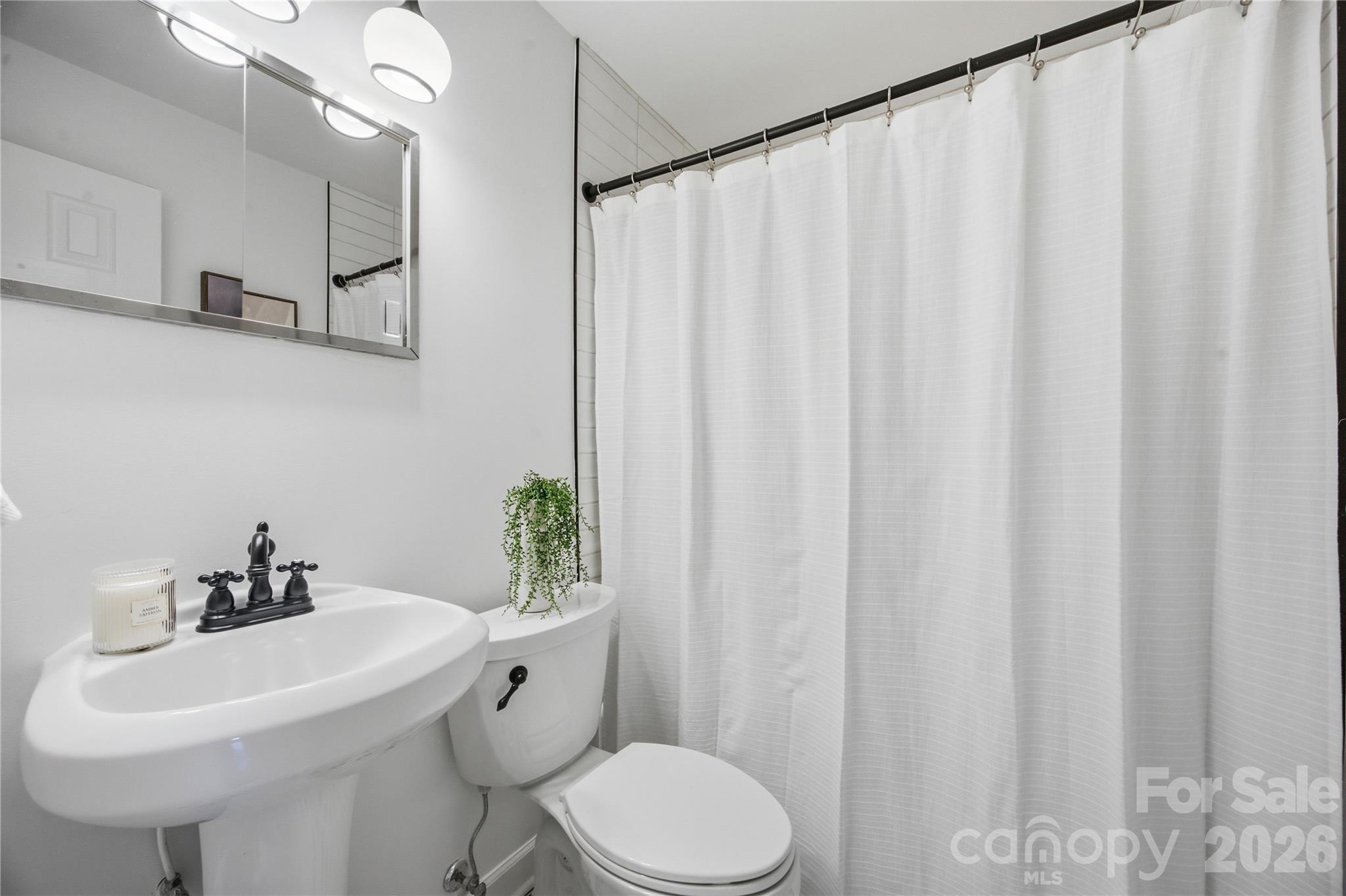 Single Family Residence at 4809 Walden Court, Charlotte, photo 23 of 37