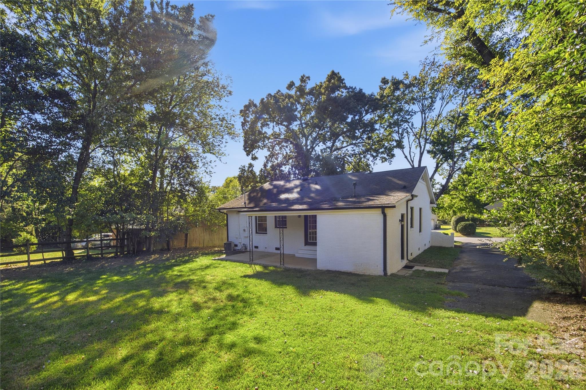 Single Family Residence at 4809 Walden Court, Charlotte, photo 29 of 37