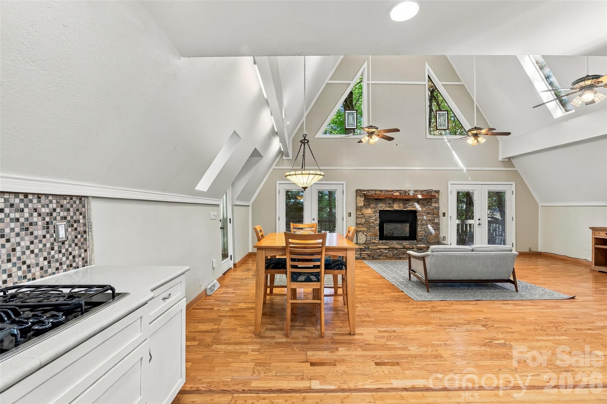 Single Family Residence at 61 Adohi Court, Brevard, photo 16 of 47