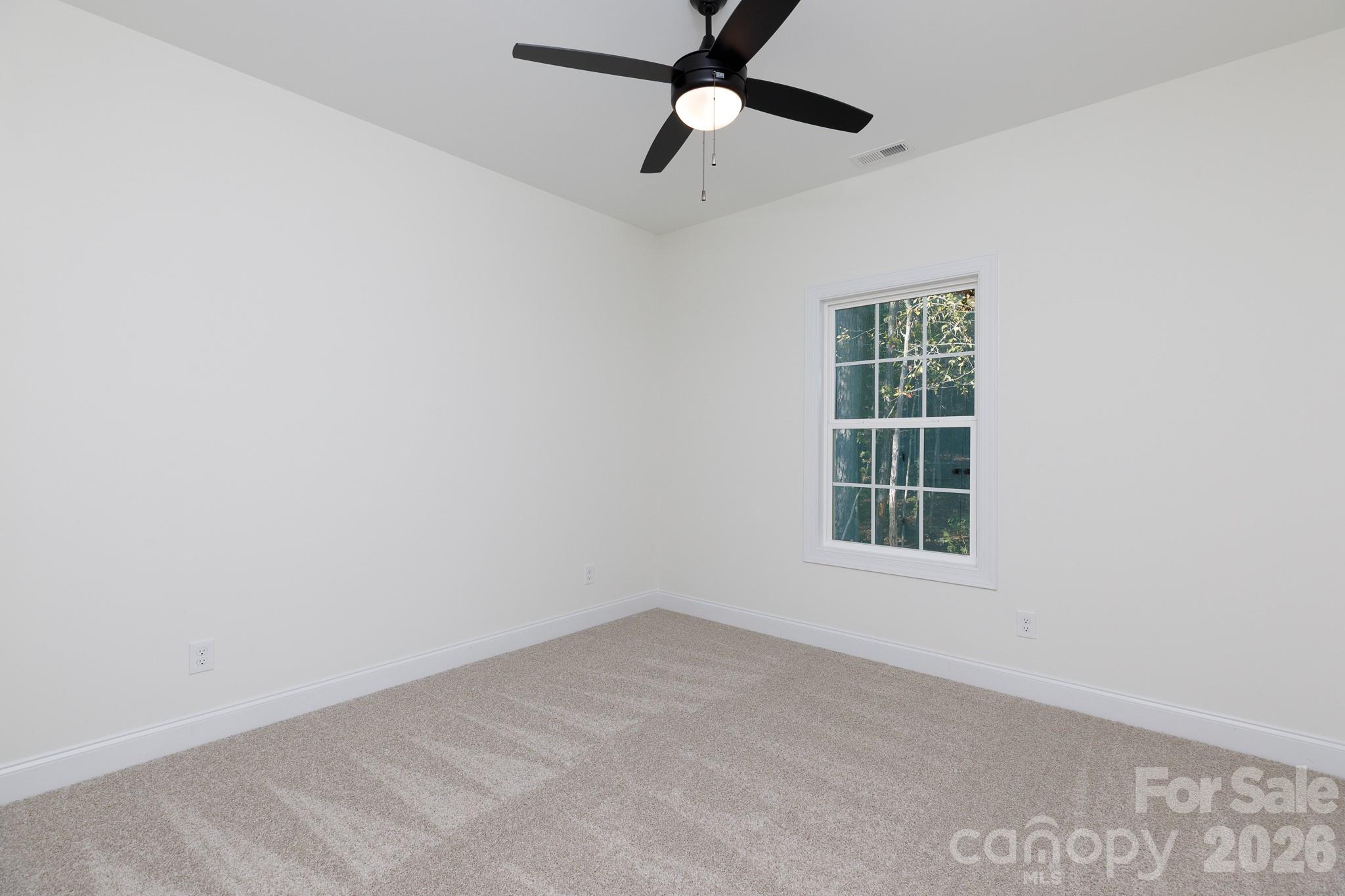 Single Family Residence at 2030 Hunters Creek Lane, Rock Hill, photo 15 of 32