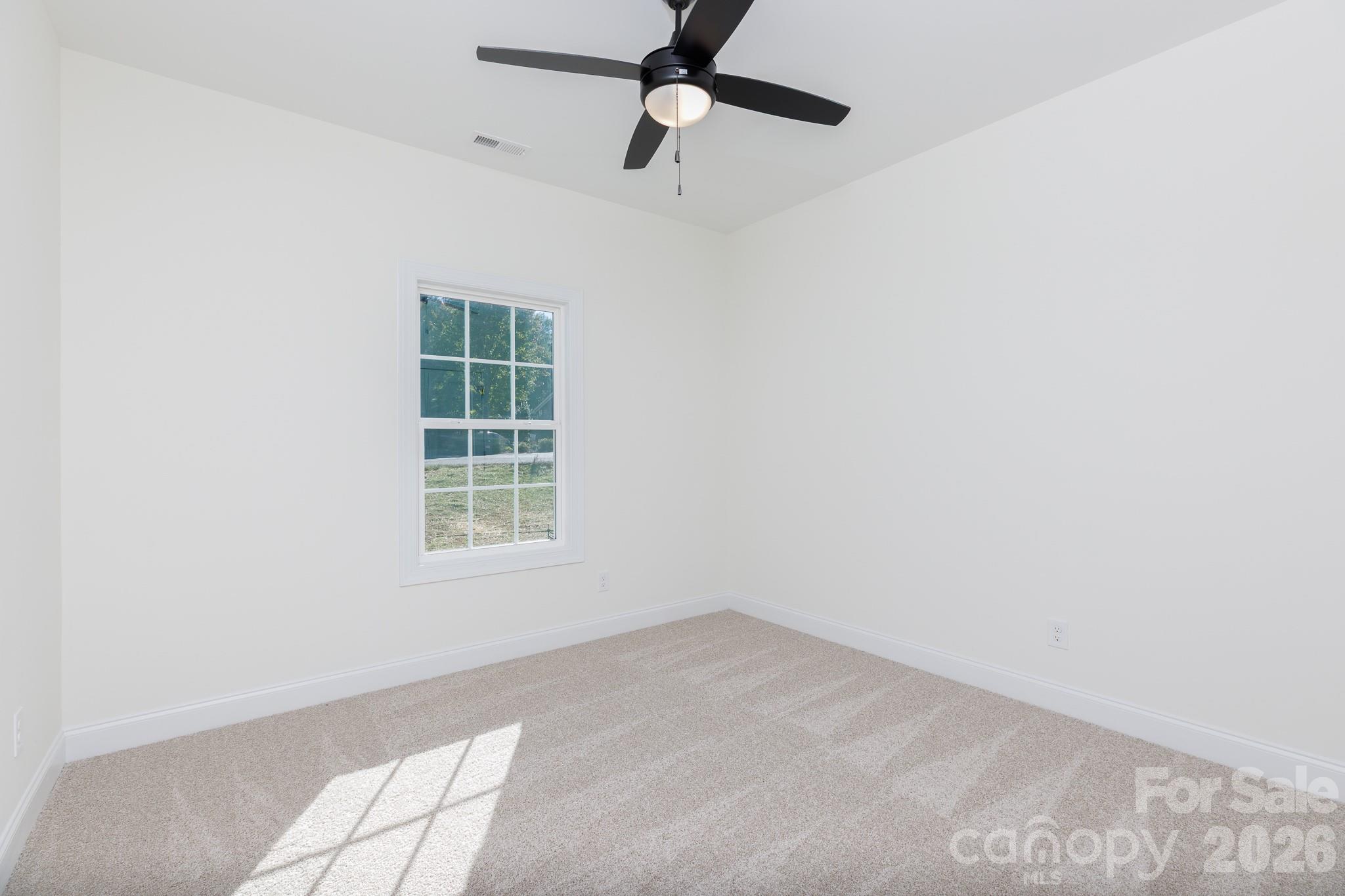 Single Family Residence at 2030 Hunters Creek Lane, Rock Hill, photo 19 of 32