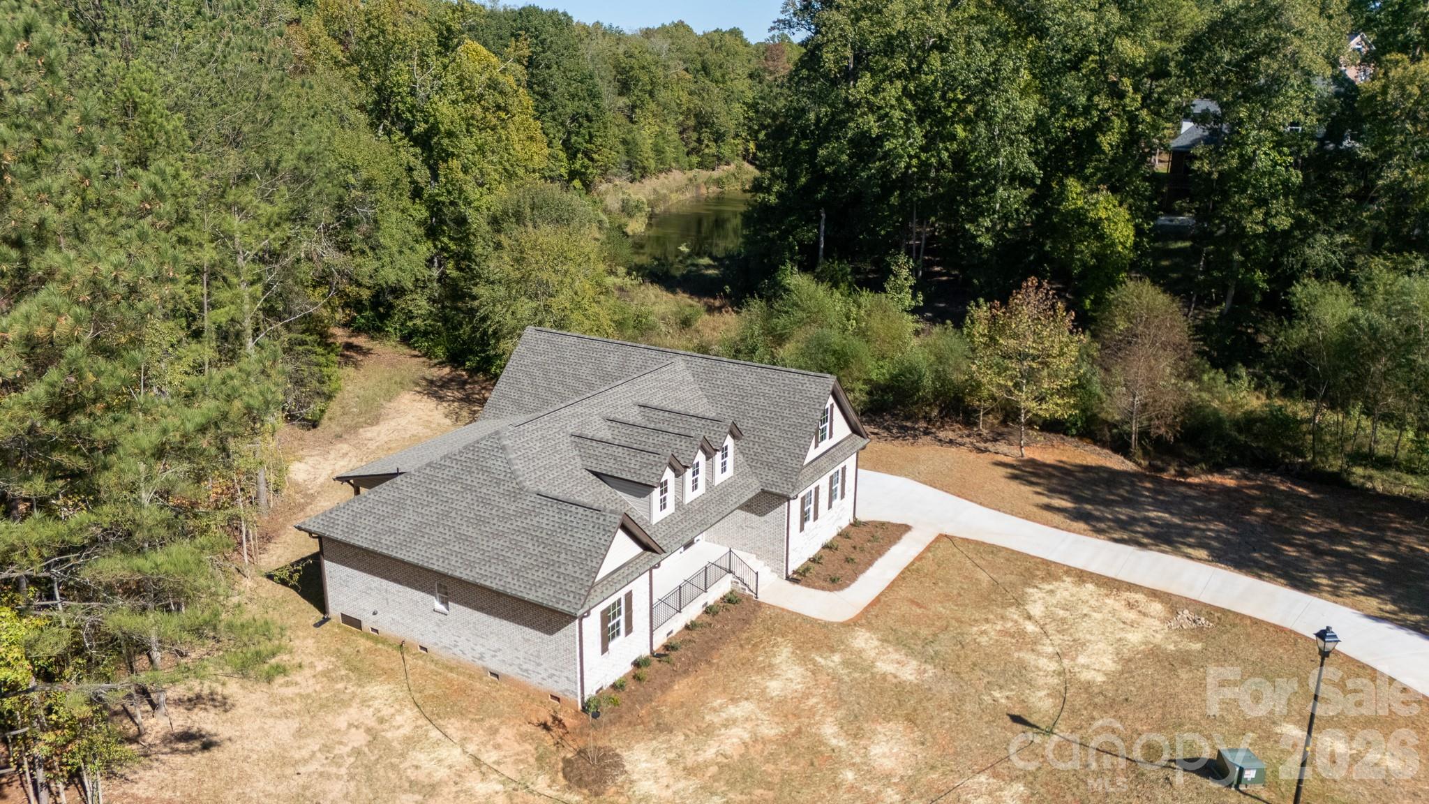 Single Family Residence at 2030 Hunters Creek Lane, Rock Hill, photo 30 of 32
